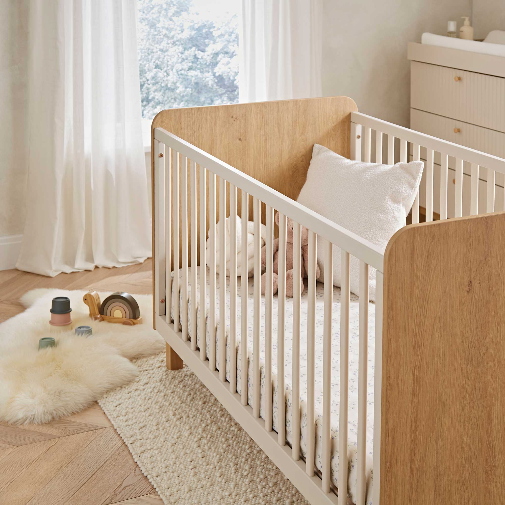 CuddleCo Remi Cot Bed in Oak/Cashmere Cot Beds