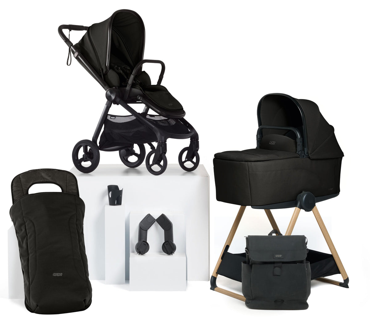 Mamas & Papas Vardo Essential Bundle in Noir Baby Prams 52381NR03 5063229326103