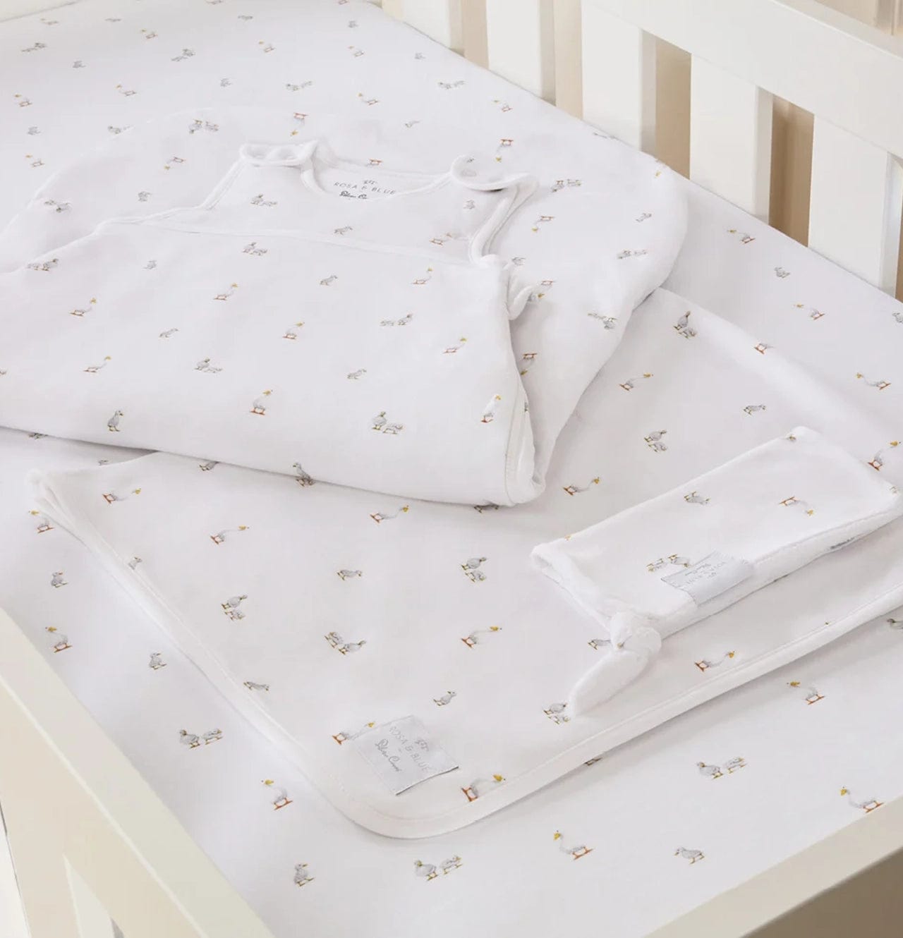 Silver Cross Cot Bed Starter Bedding Bundle - Duck Print Silver Cross Bedding SX1514.DK 5055836929129