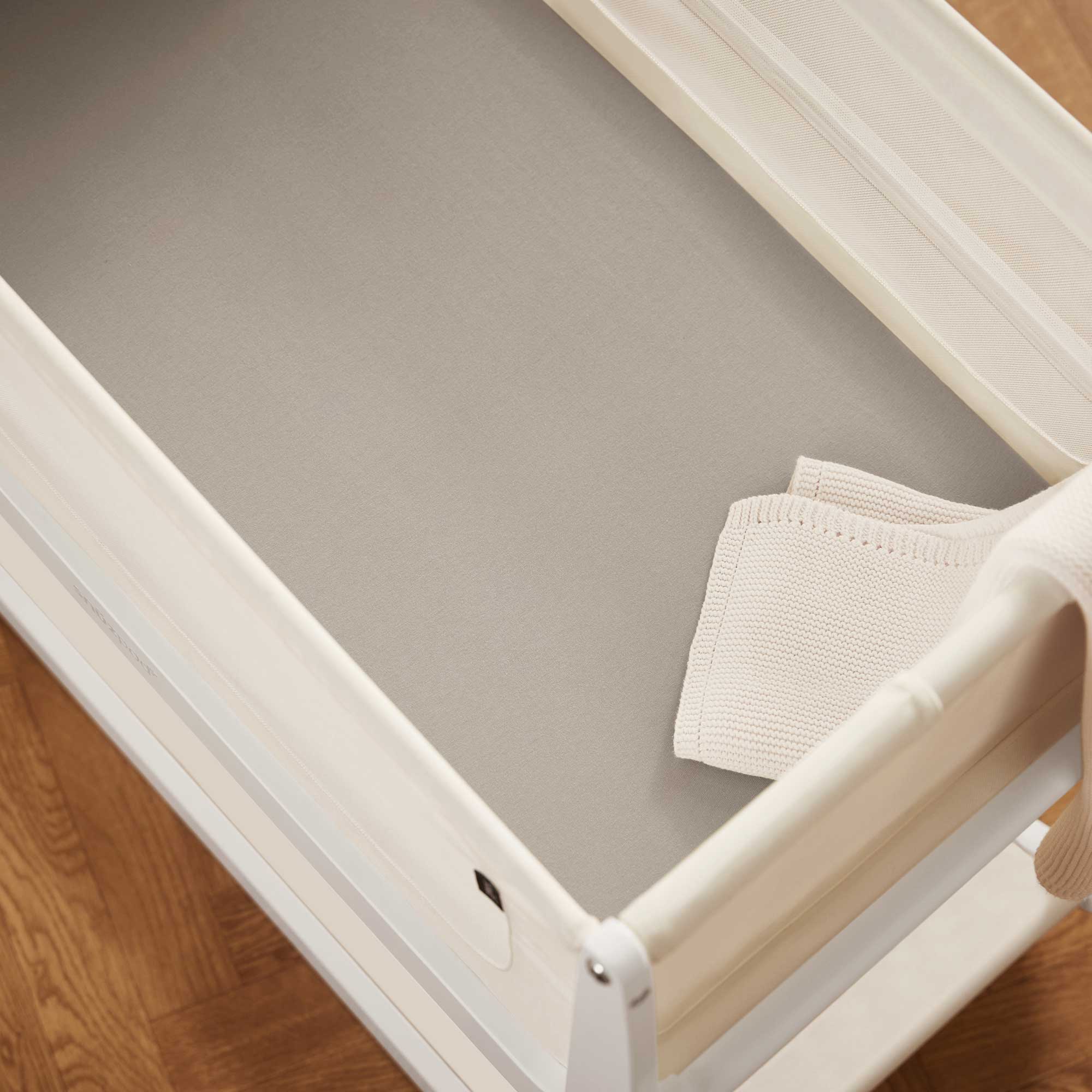 SnüzPod Fitted Crib Sheets 2pk in Grey Cot & Cot Bed Sheets BD028BW 5061061510841