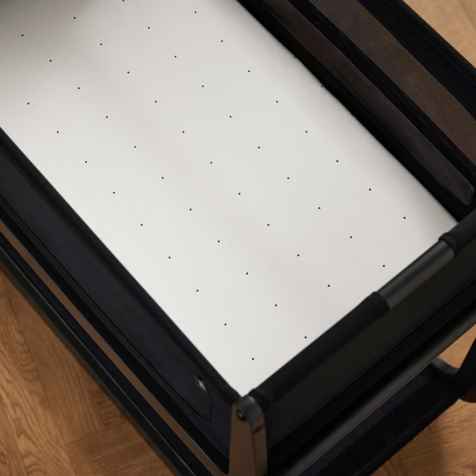 SnüzPod Fitted Crib Sheets 2pk in White Dot Cot & Cot Bed Sheets BD028BV 5061061510834