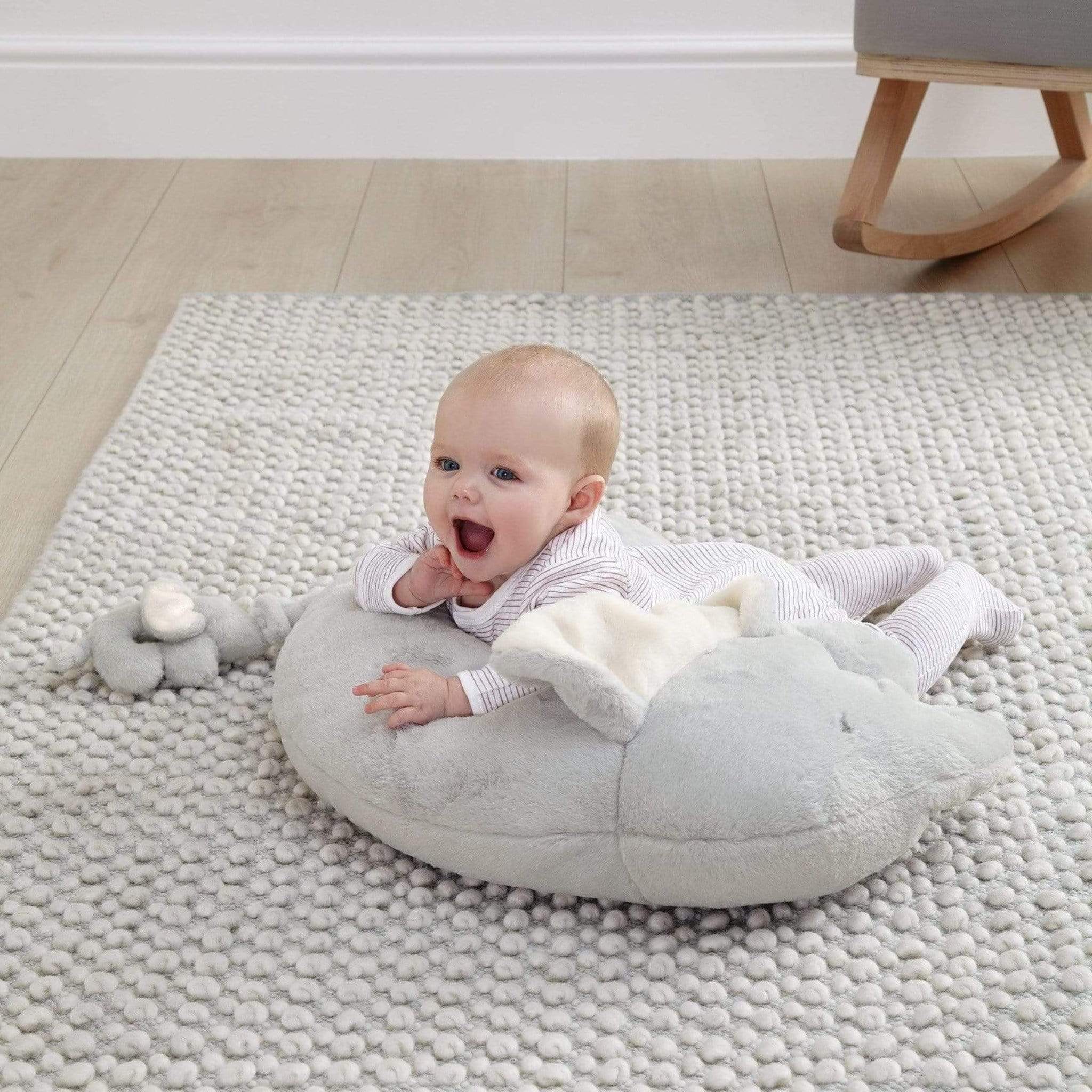 Mamas & Papas Tummy Time Snugglerug Elephant & Baby