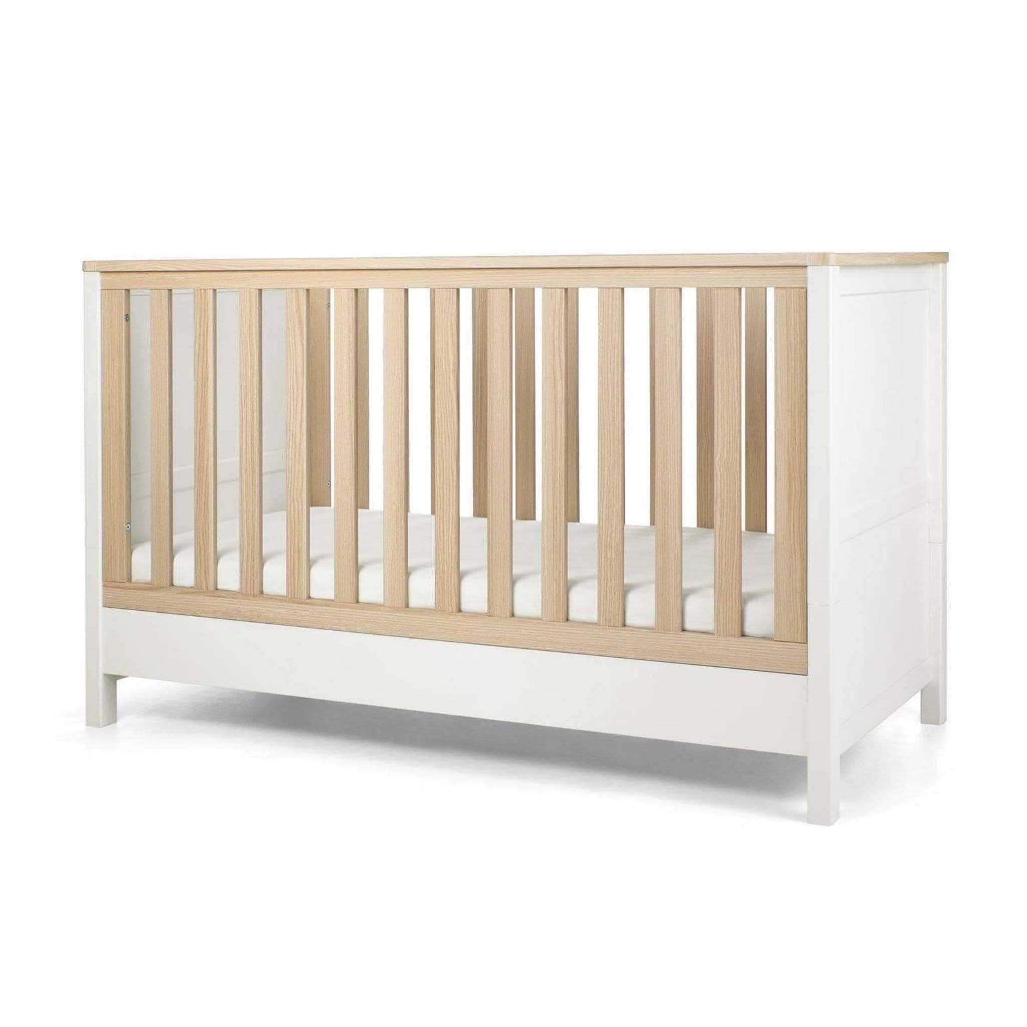 Mama & Papas Harwell 2 Piece Cotbed & Dresser Roomset White/Oak Nursery Room Sets SEHL1WN00 5057232583745