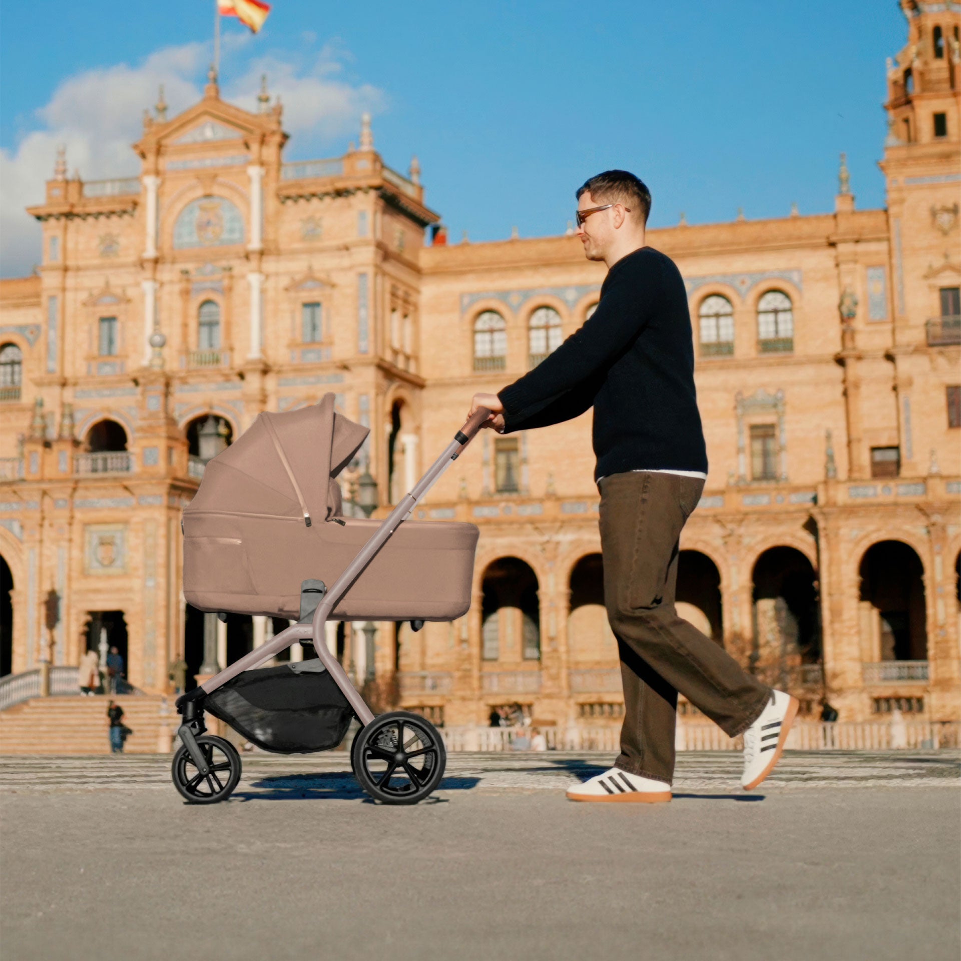 Silver Cross Breez Cybex Bundle in Champagne