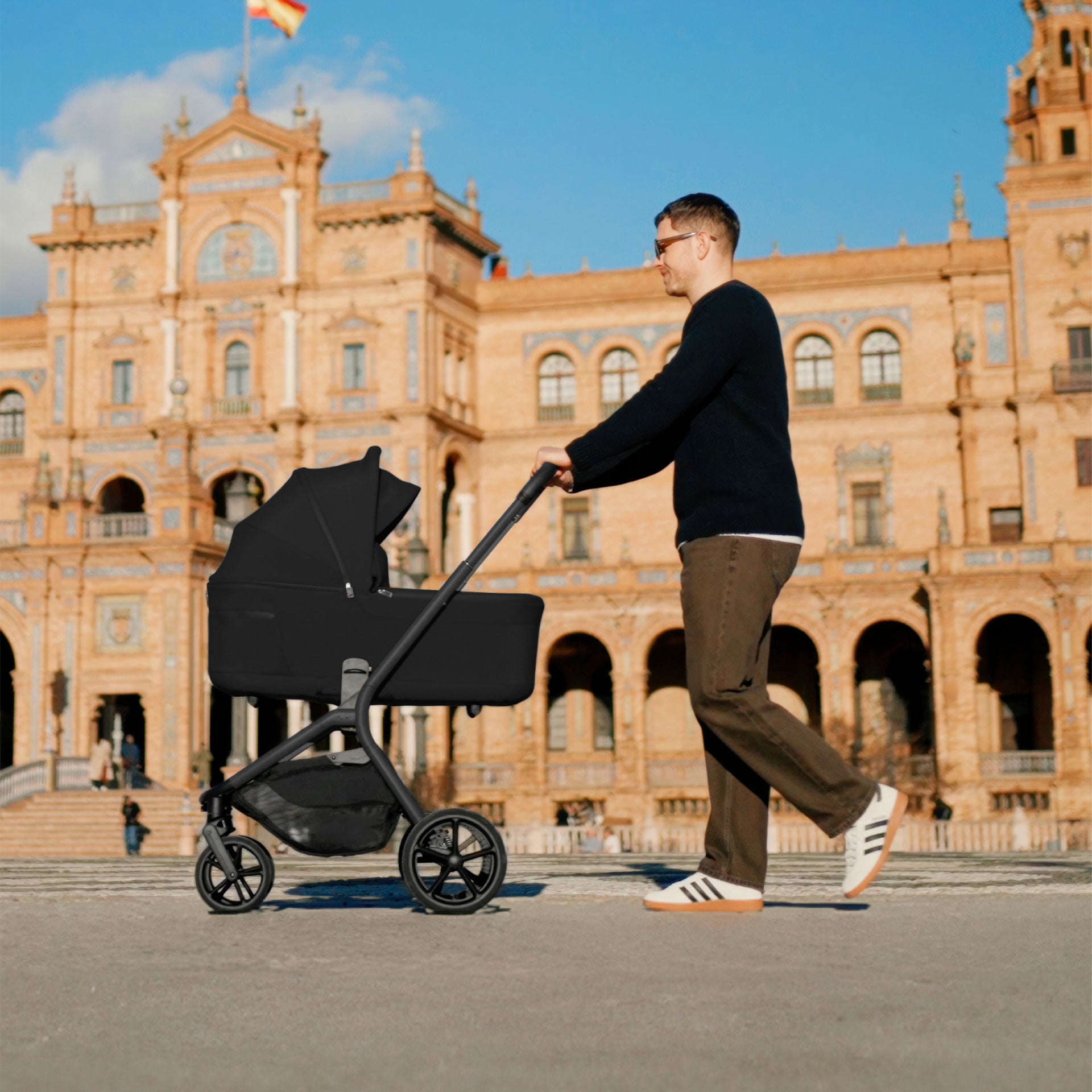 Silver Cross Breez Ultimate 360 Bundle in Onyx