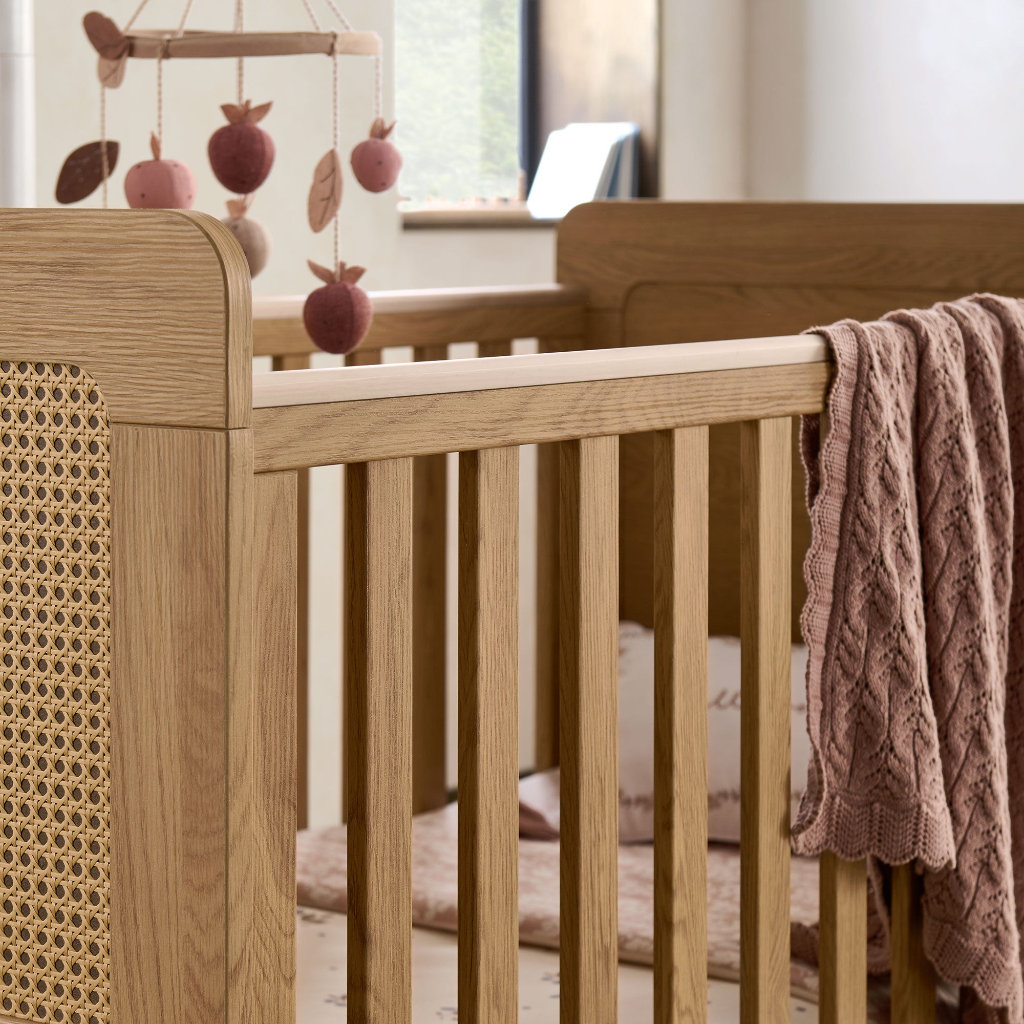 Mamas & Papas Esna 2 Piece Roomset in Rattan/Oak