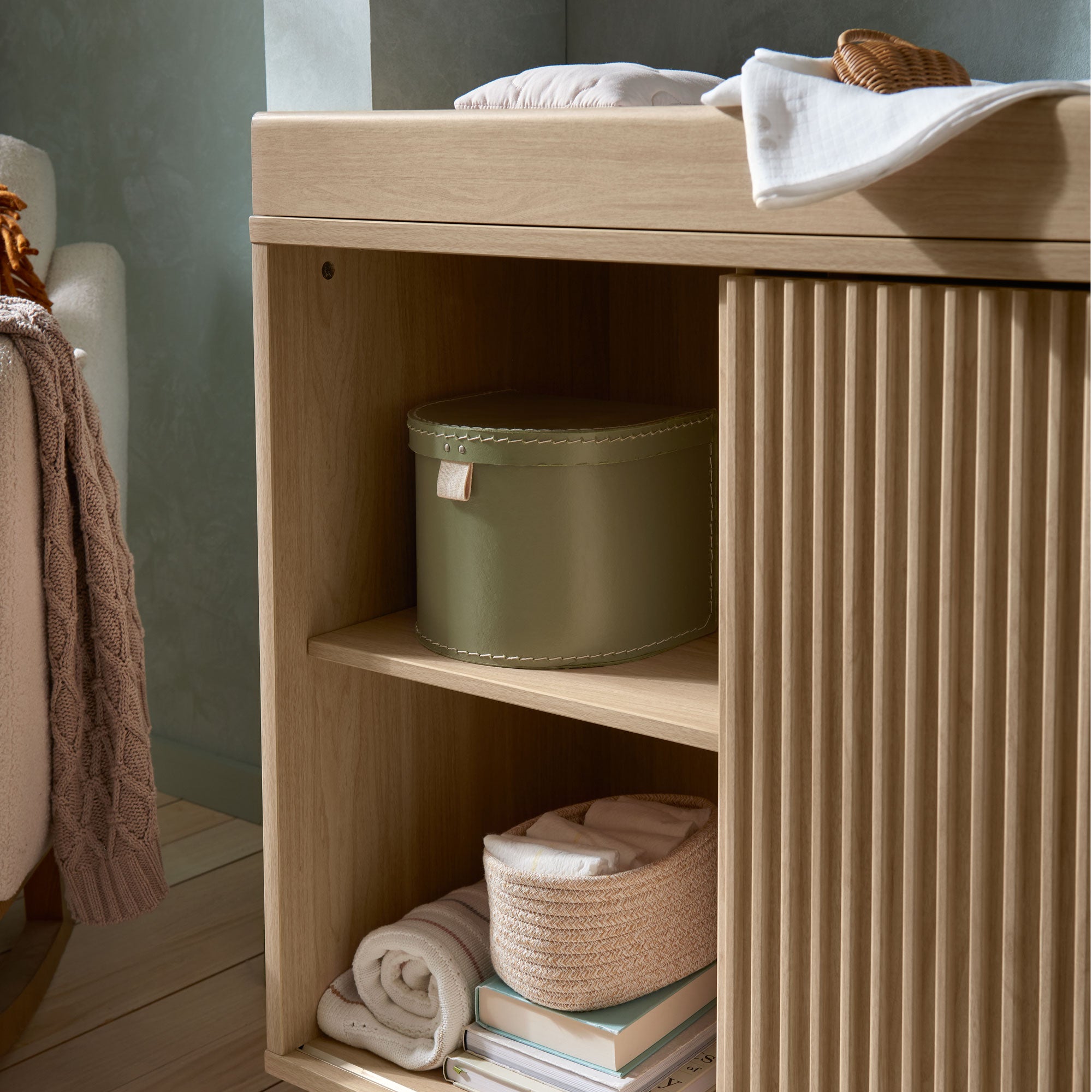 Mamas & Papas Oska 2 Piece Wide Range in Natural Oak