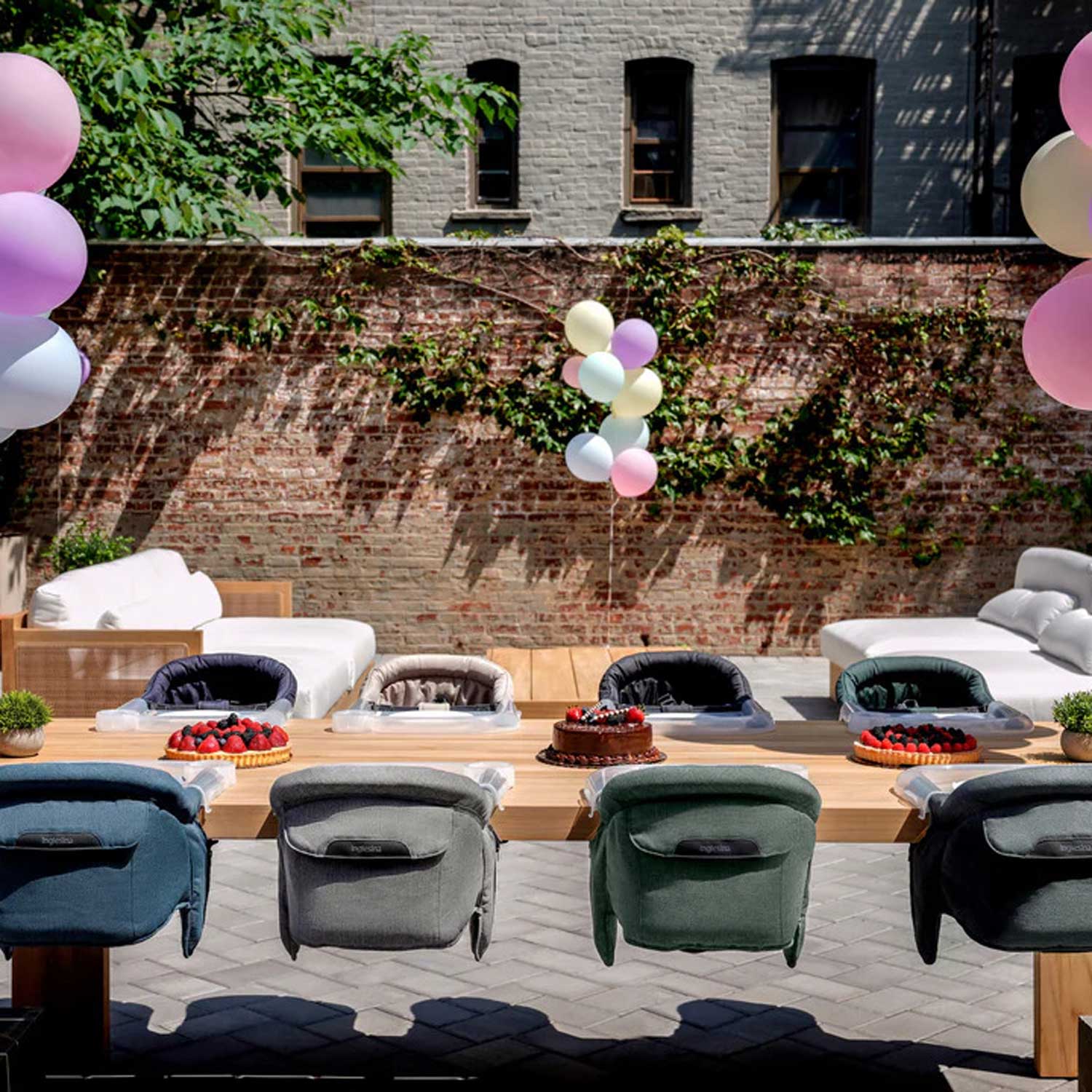 Inglesina Fast Clamp-On Highchair in Stone Grey