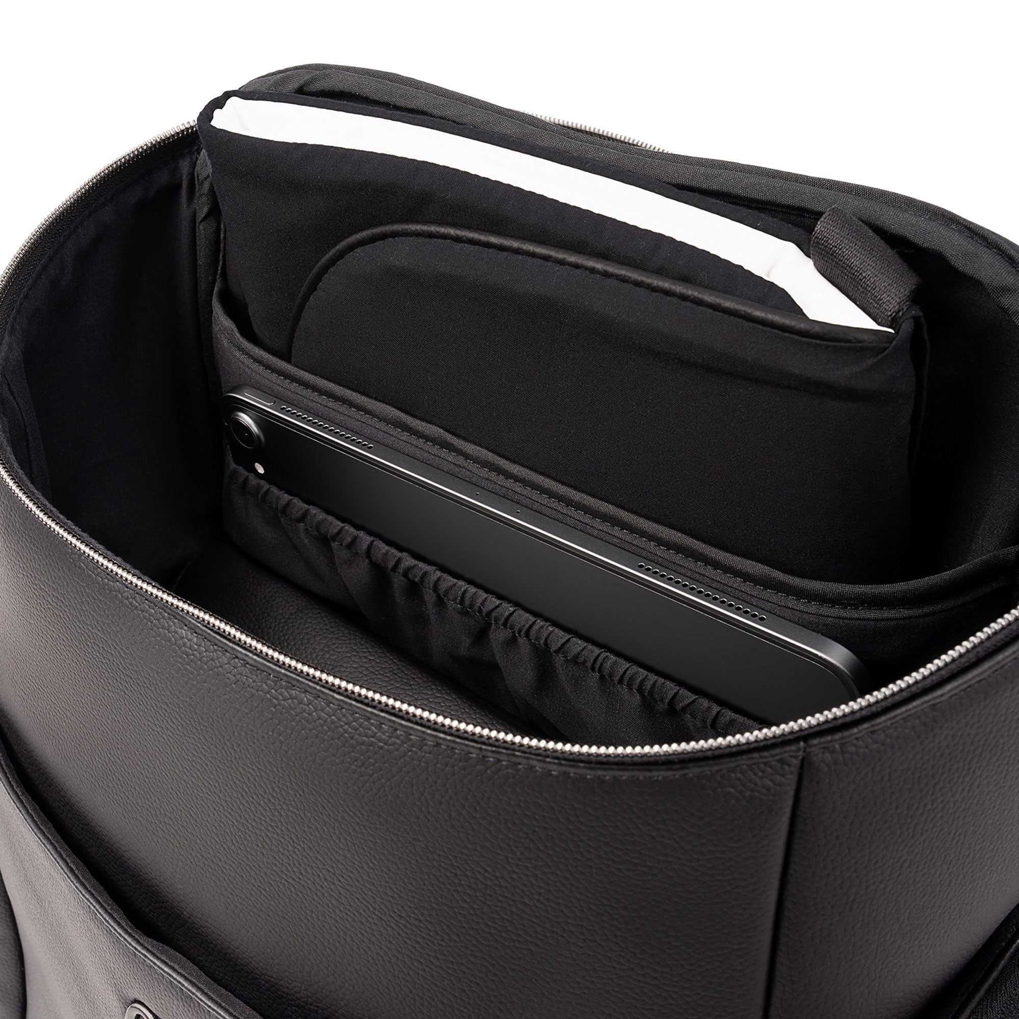 Nuna Essentials Bag in Caviar