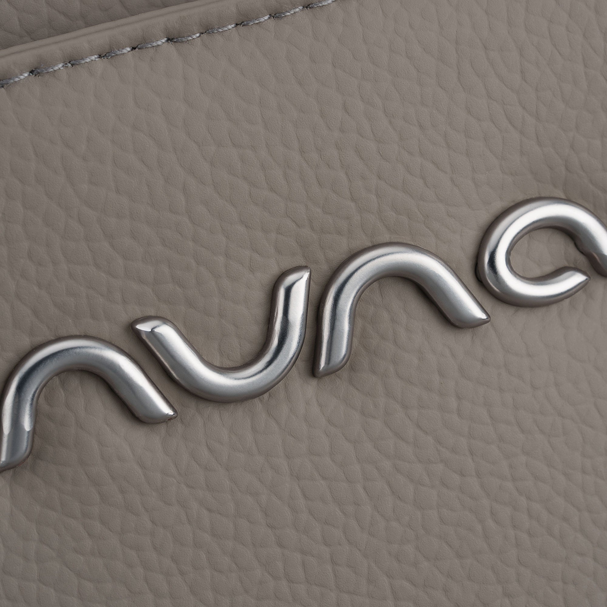 Nuna Essentials Bag in Taupe