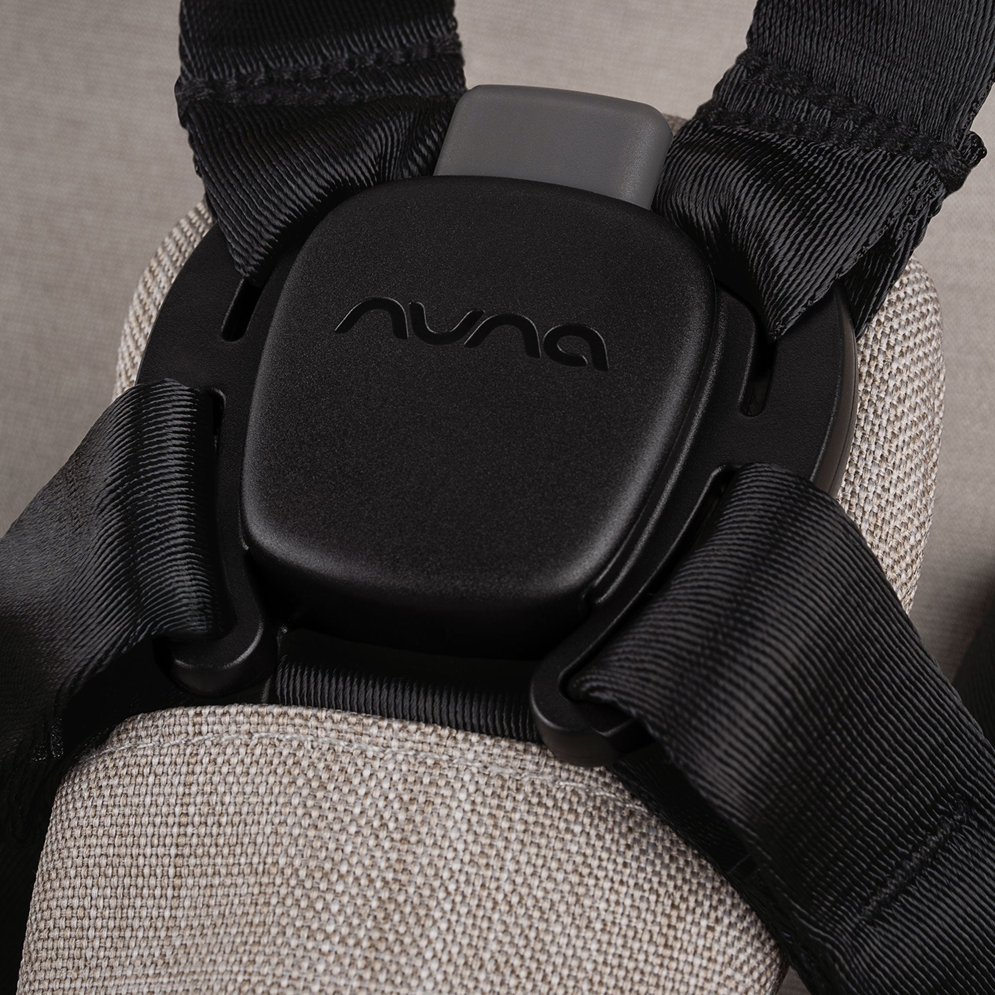 Nuna TRIV Next & ARRA Flex & BASE Curv Bundle in Chateau