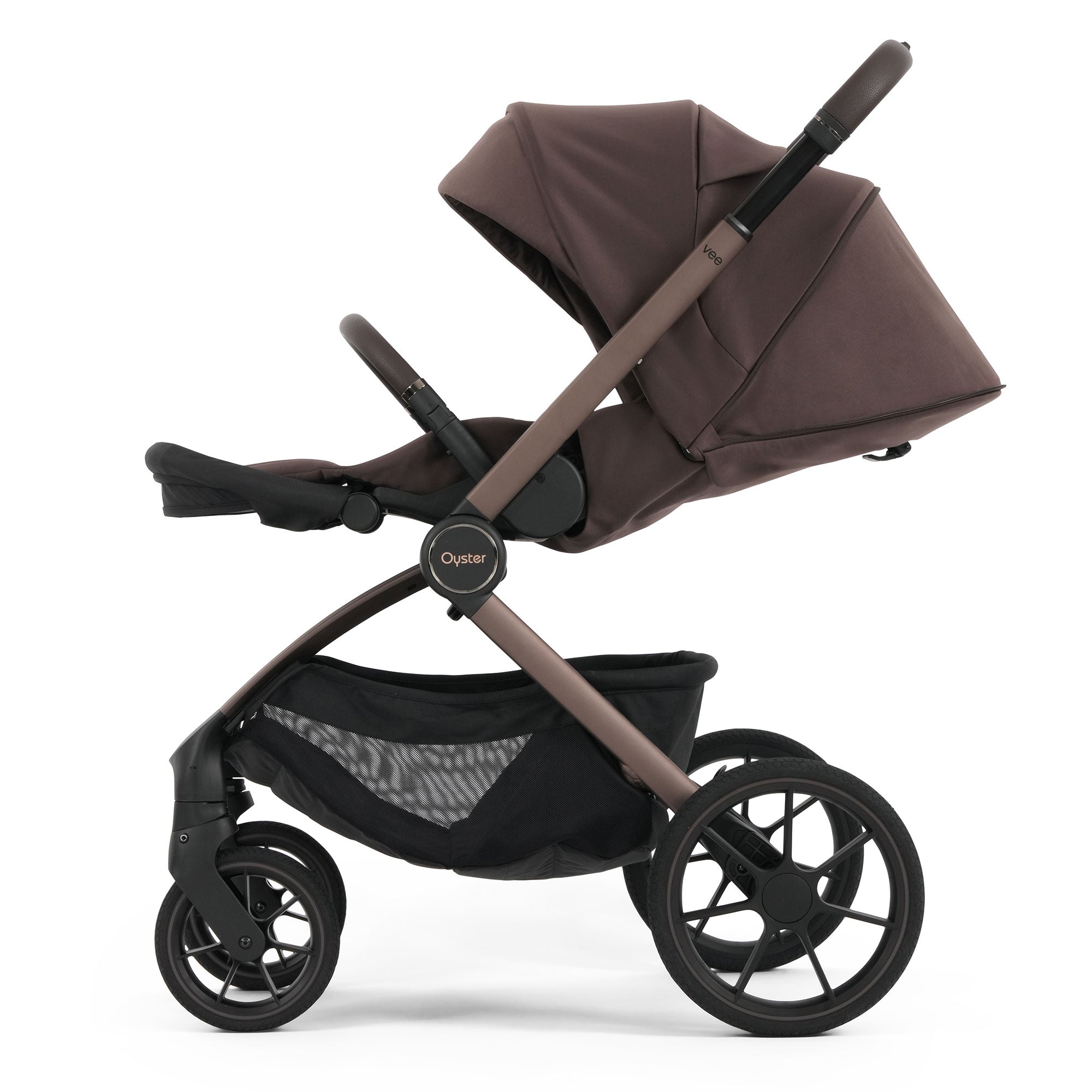 Oyster Vee Stroller & Carrycot Bundle in Chocolate