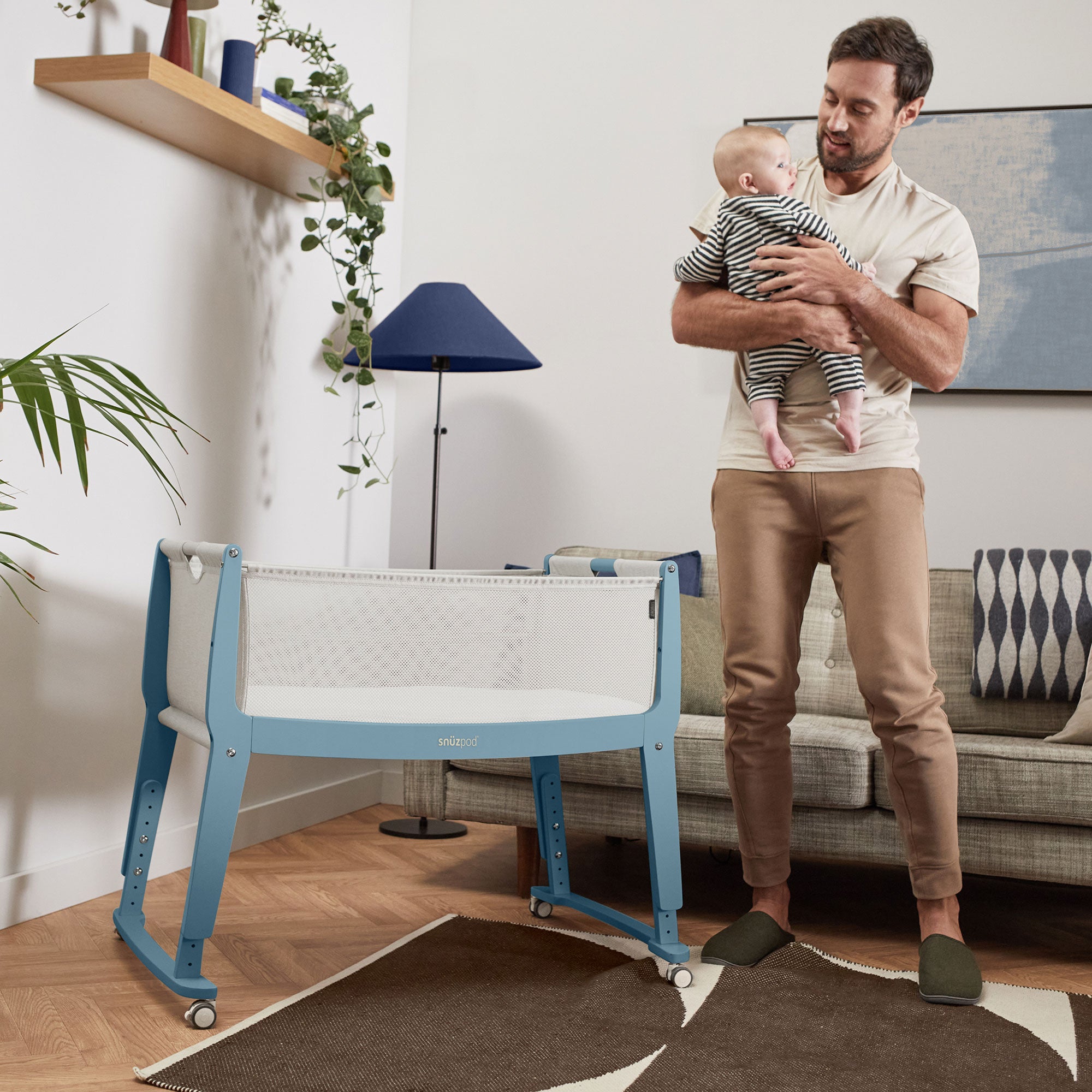 SnuzPod Studio Bedside Crib in Santorini Sky