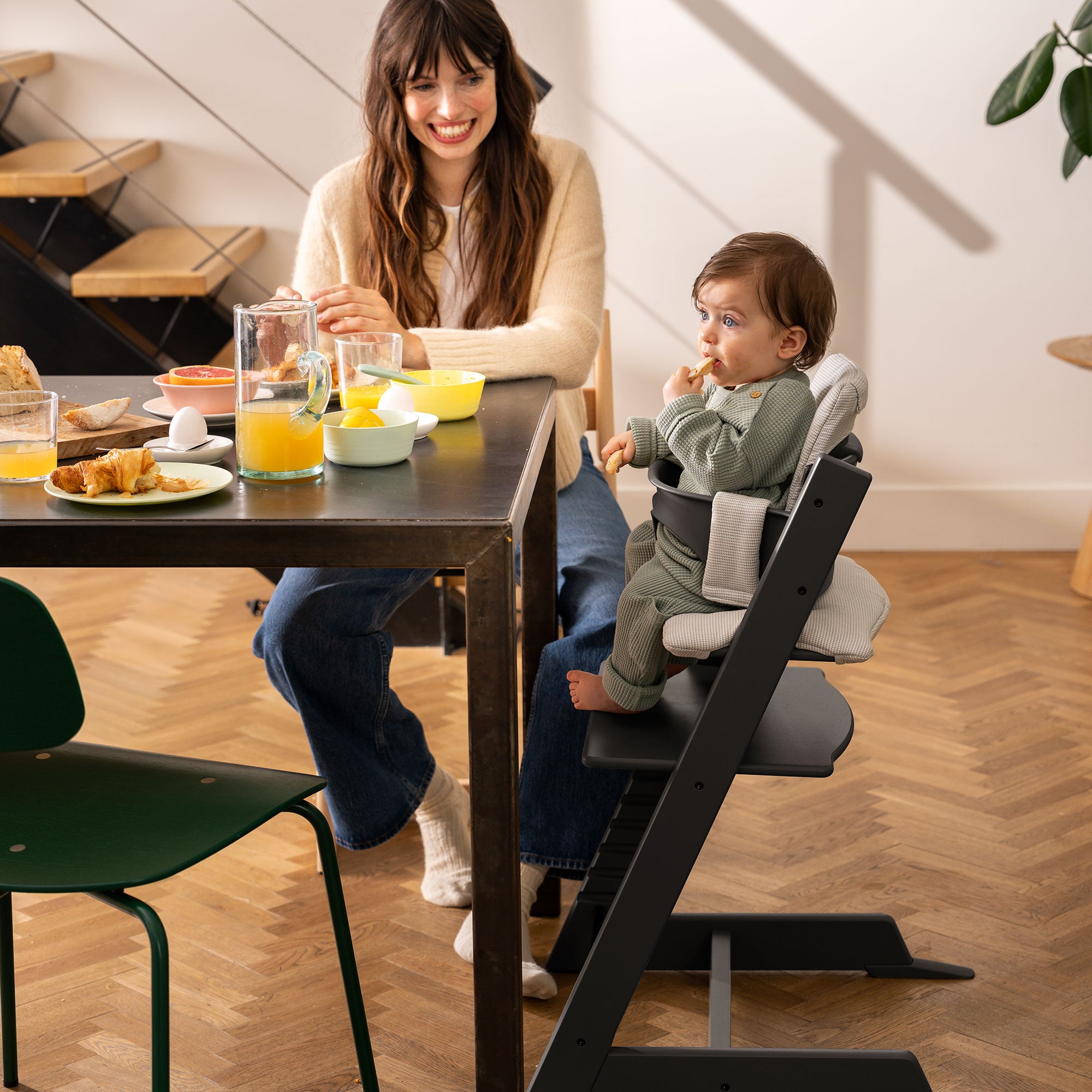 Stokke Tripp Trapp Highchair with Cushion & Baby Set in Black