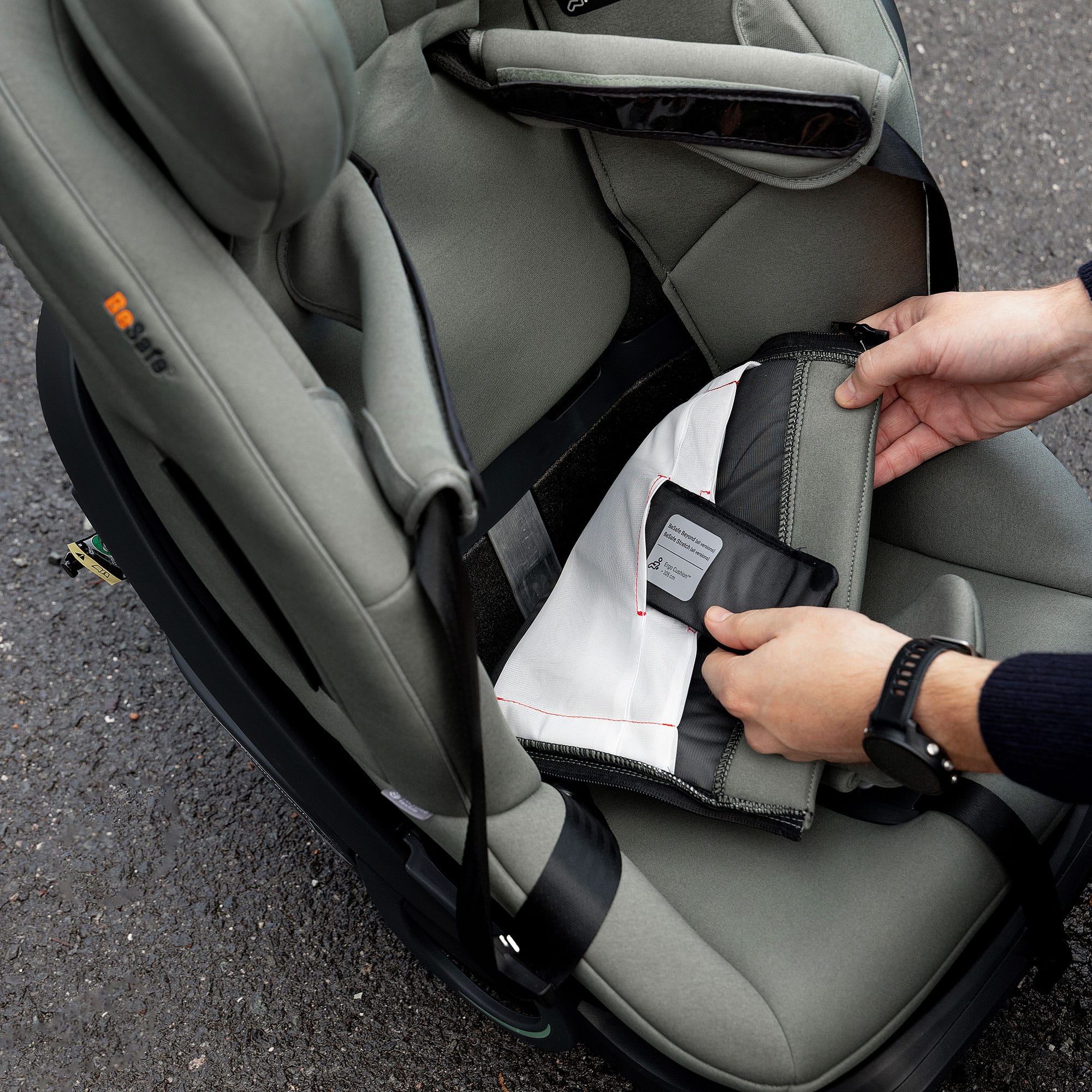 BeSafe Stretch 2 Car Seat in Dark Grey Melange Toddler Car Seats 11048209-DarkGreyM-Std 7072754028121