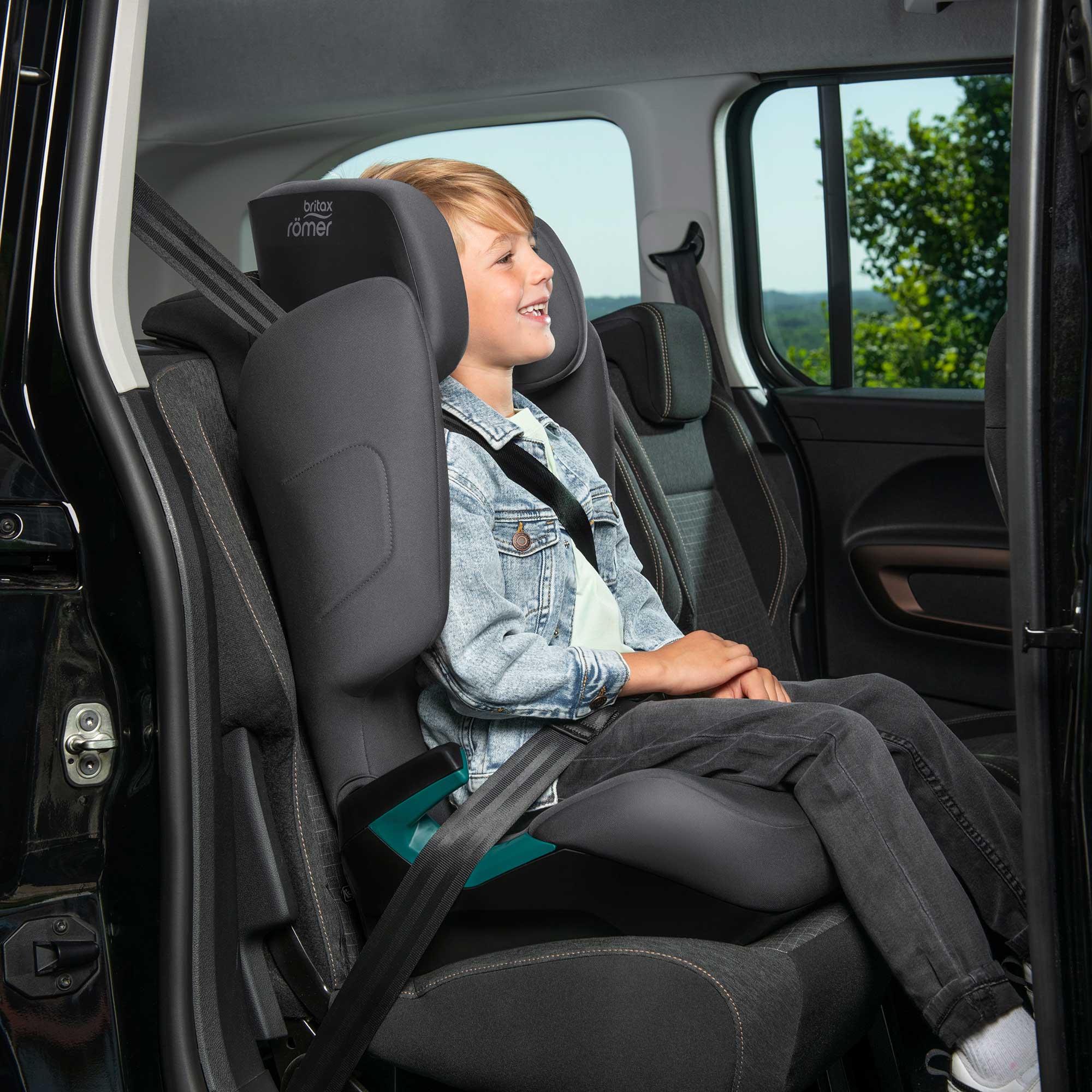Britax Römer Adventure Plus 2 in Night Blue Highback Booster Seats 2000039736 4000984912906