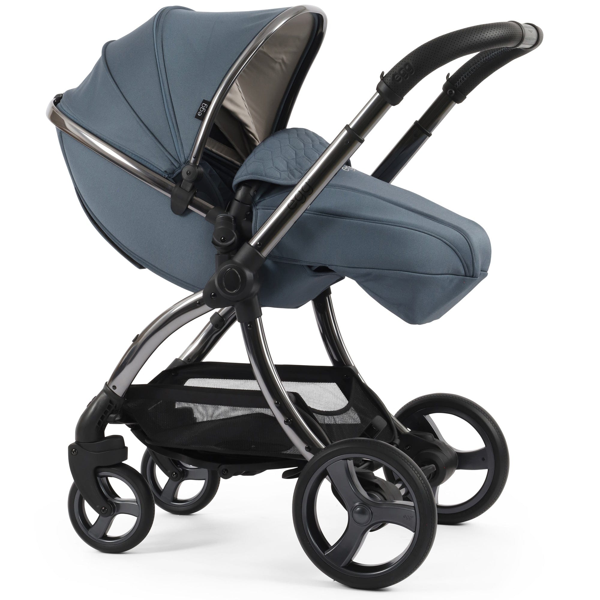 egg3 Luxury Travel System Bundle in Topaz Travel Systems