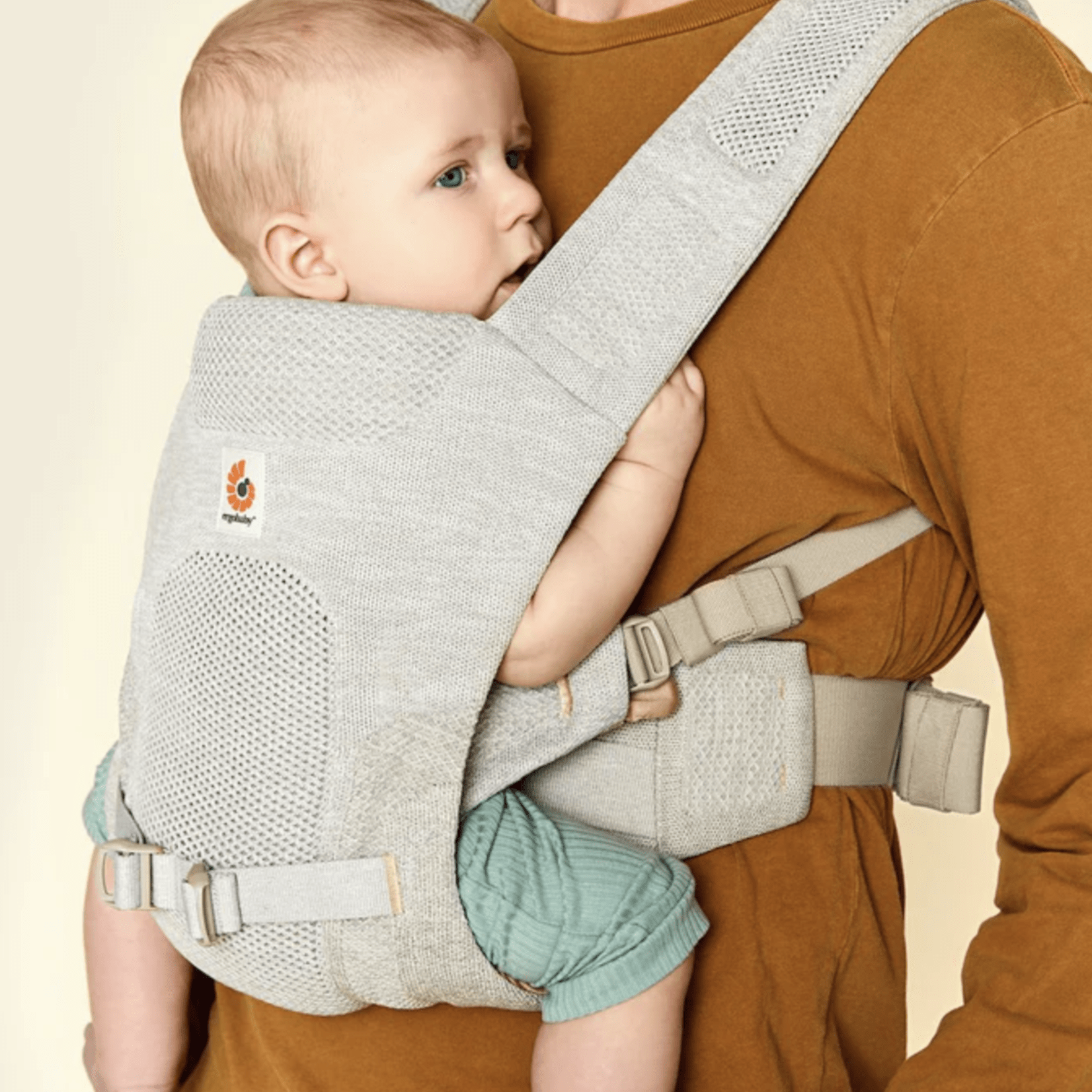aerloom ergobaby carrier Ergobaby Aerloom in Sandstone