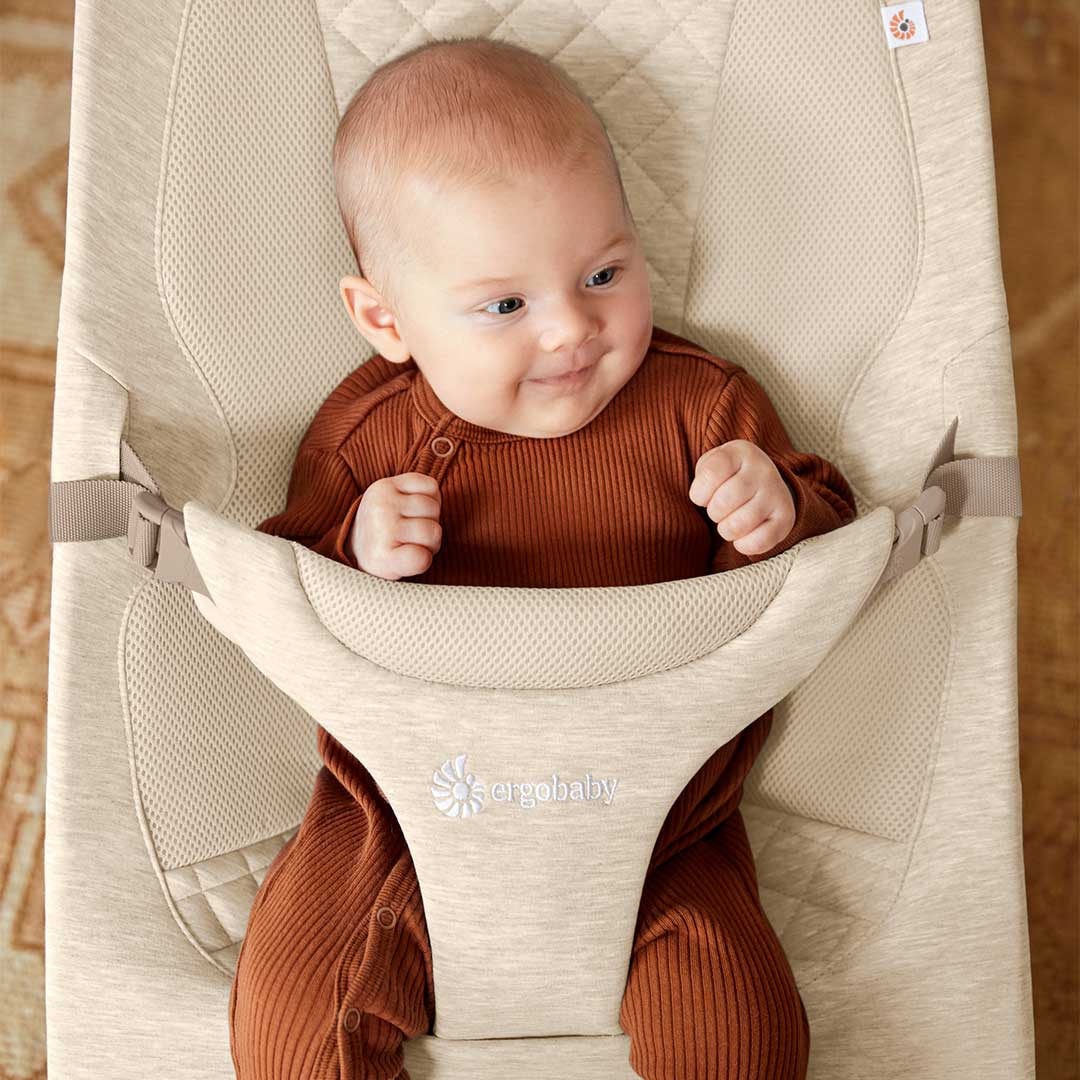 ErgoBaby Evolve Bouncer in Light Grey Rocking Bouncing Cradles