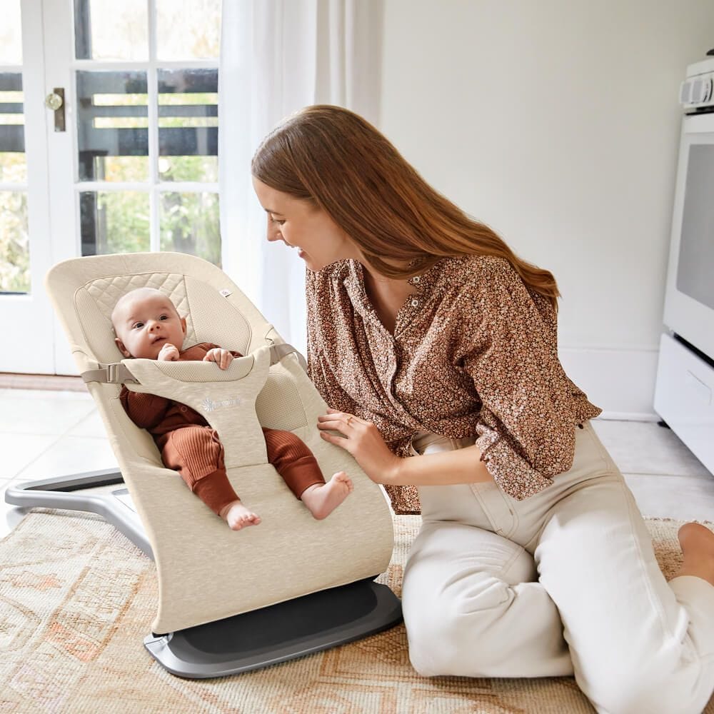 ErgoBaby Evolve Bouncer in Light Grey Rocking Bouncing Cradles