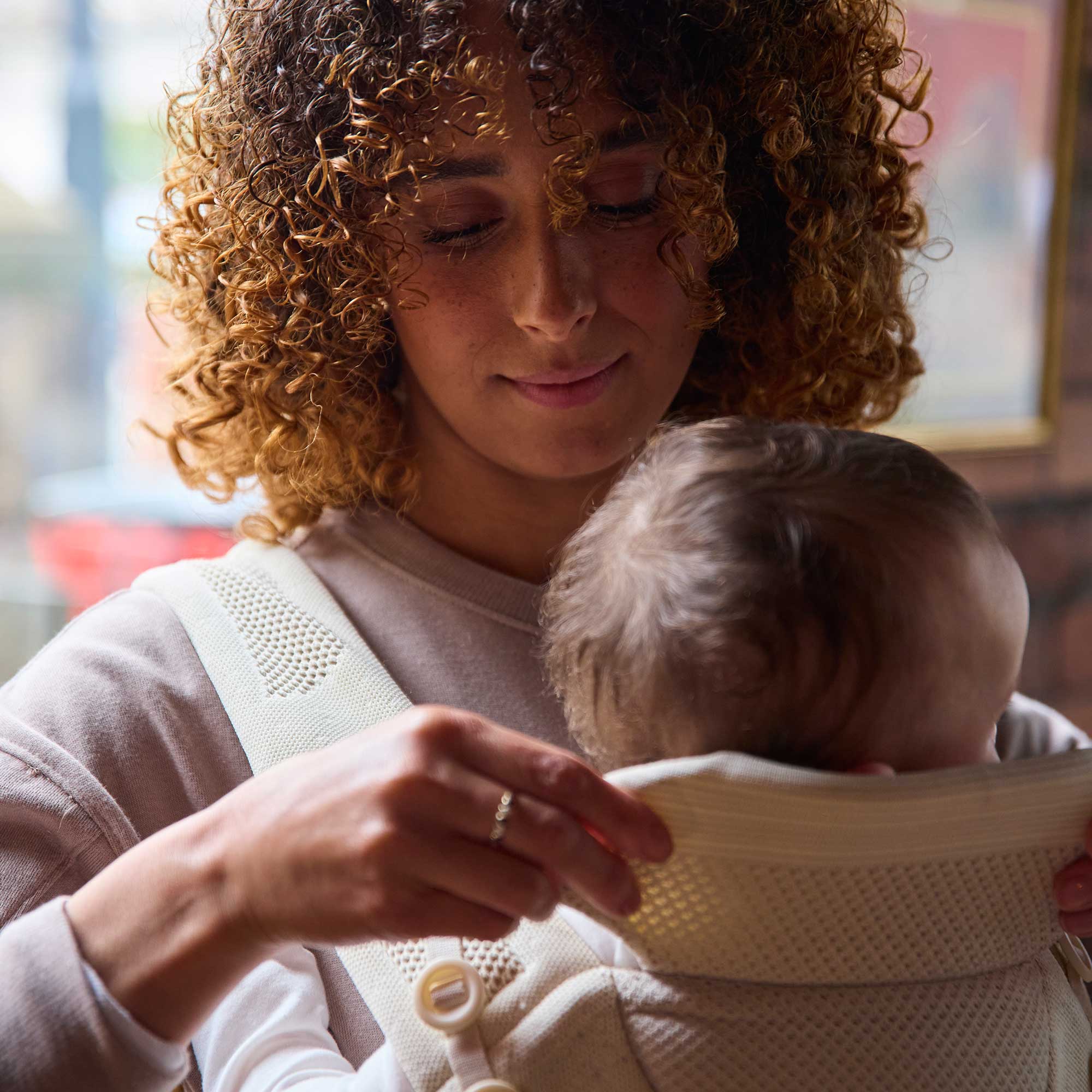 Ickle Bubba Seren Baby Carrier in Stone Baby Carriers 27-007-100-081 5056515015317