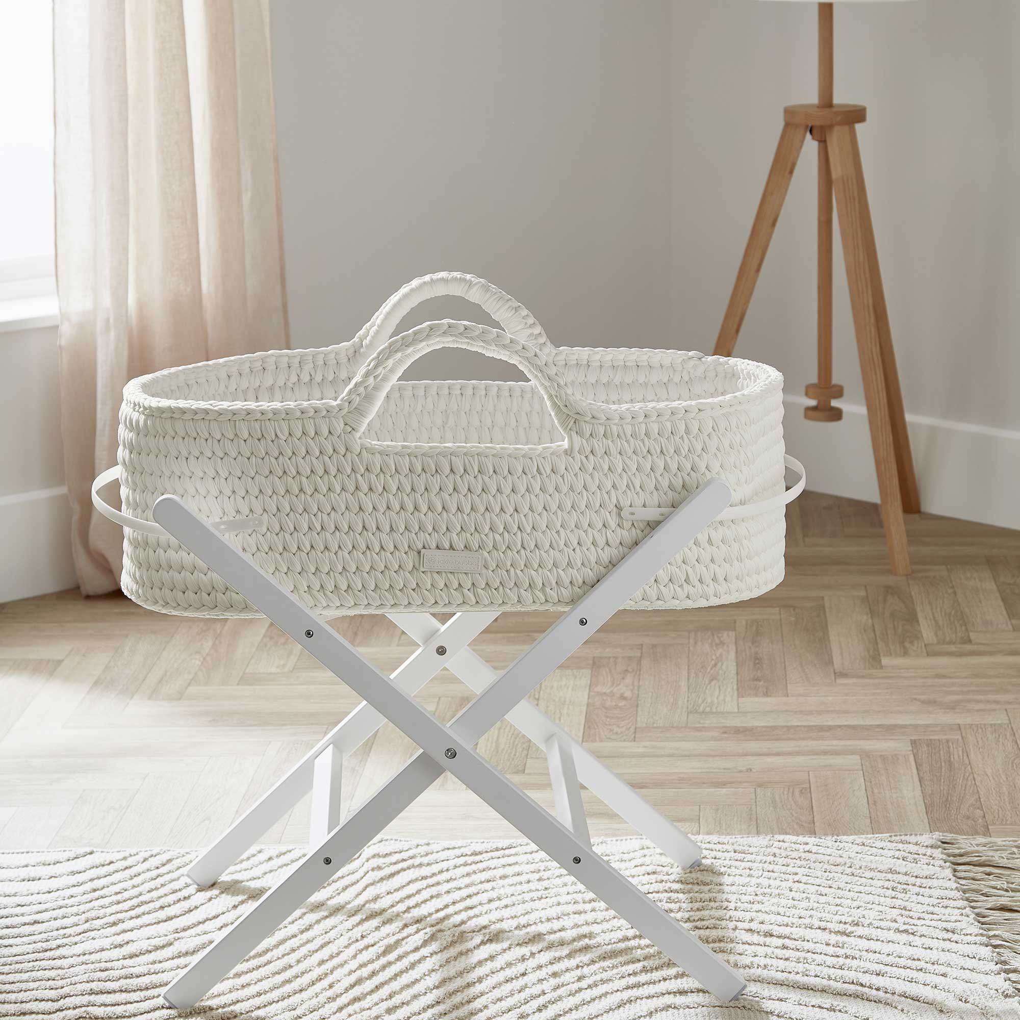 Nova Moses Basket & Stand in Cloud/Pine Moses Baskets & Stands 67-003-000-809 5056515014464
