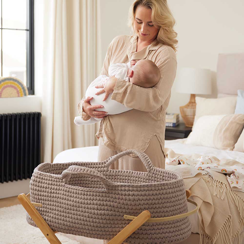 Nova Moses Basket & Stand in Mocha/White Moses Baskets & Stands