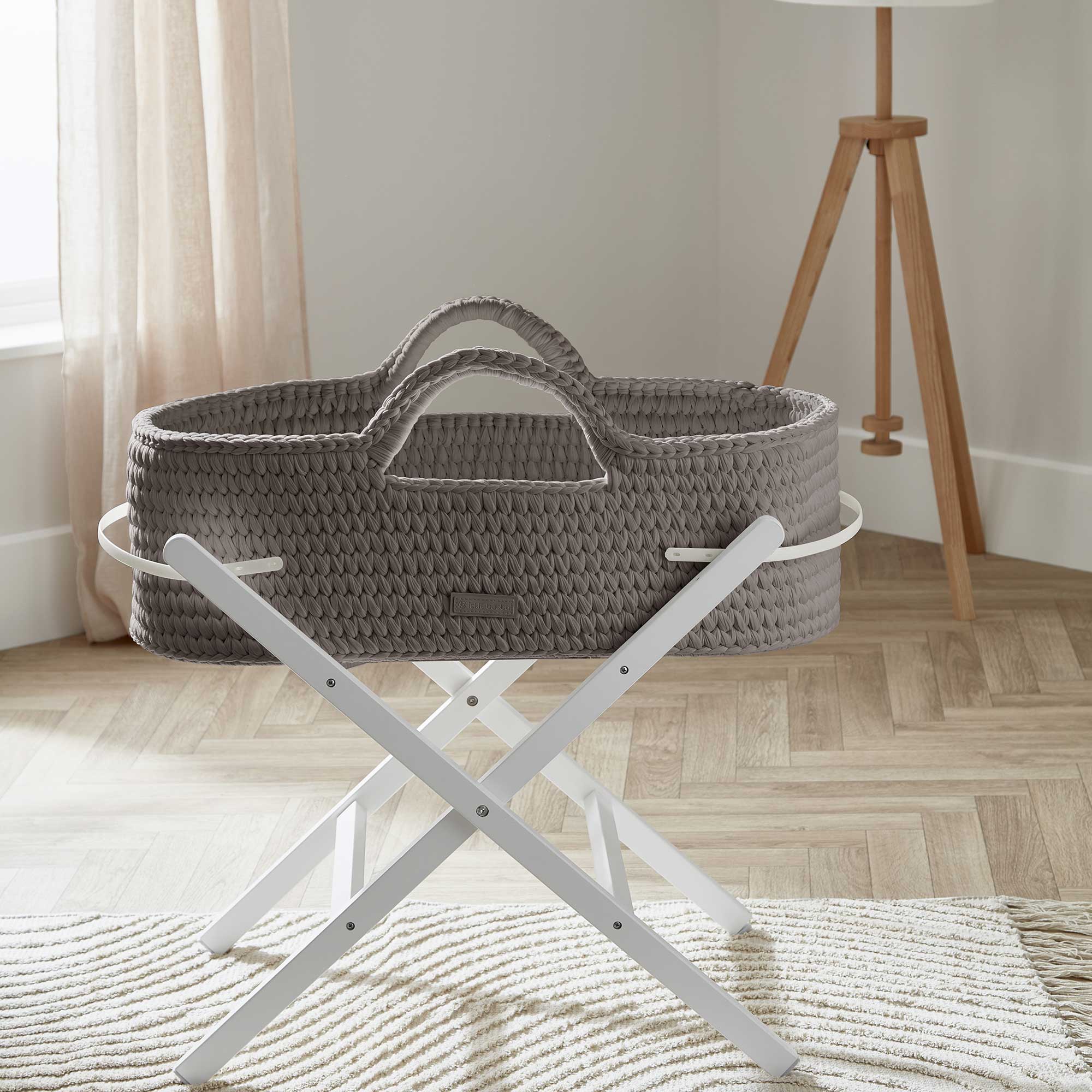 Nova Moses Basket & Stand in Tawny/White Moses Baskets & Stands 67-003-000-818 5056515014495