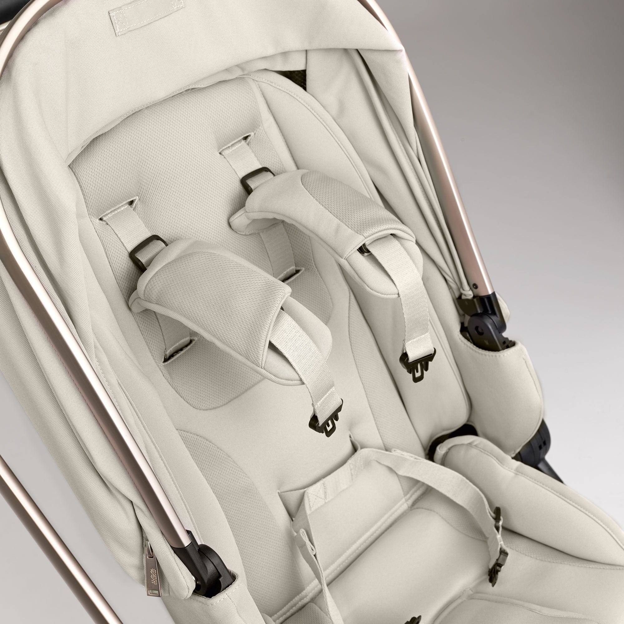 mamas and papas bugaboo Mamas & Papas Vardo Essential Bundle in Shell