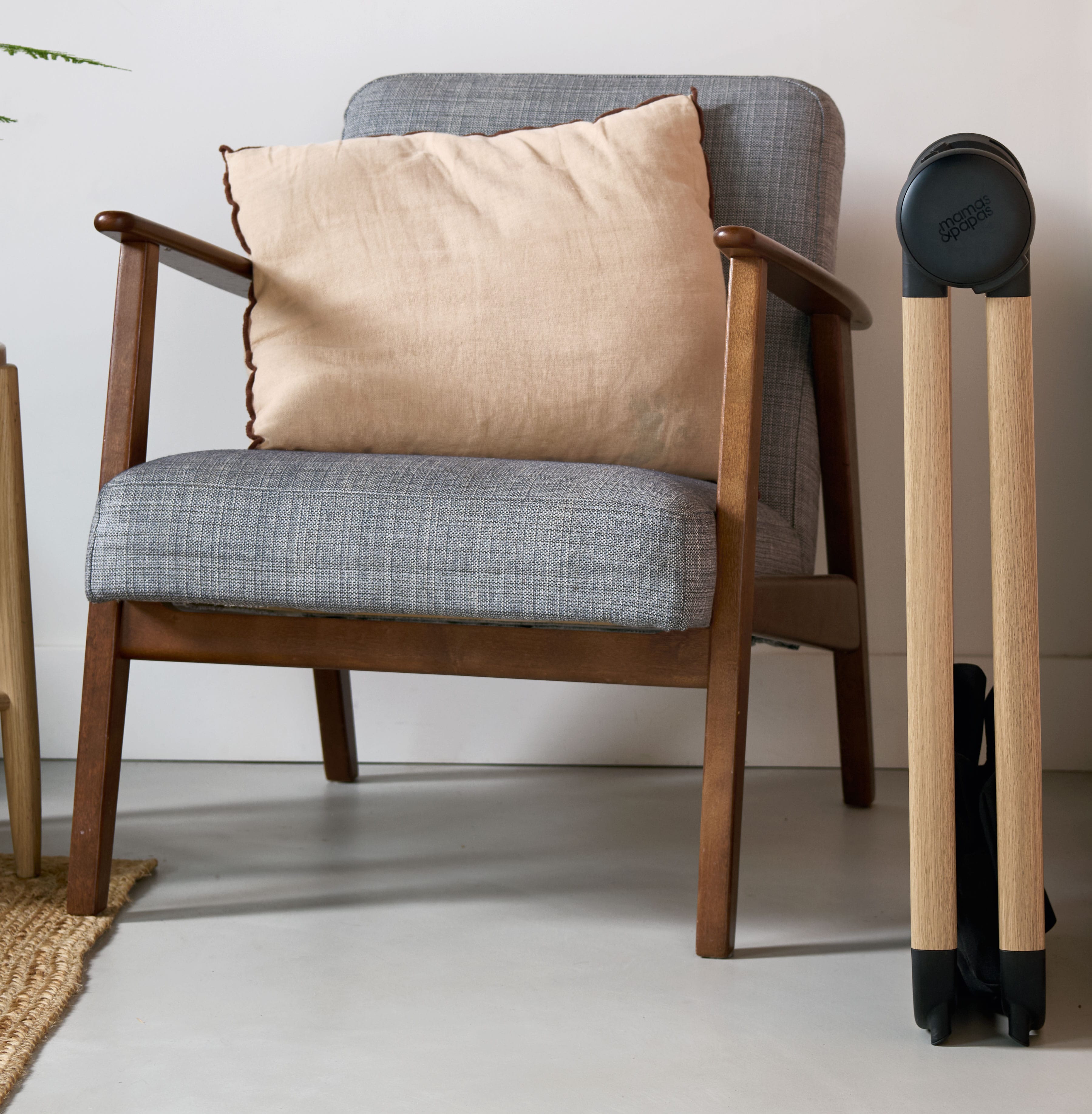 Mamas & Papas Vardo Carrycot Stand in Warm Ash Carrycot Stands 67401WA00 5063229261183