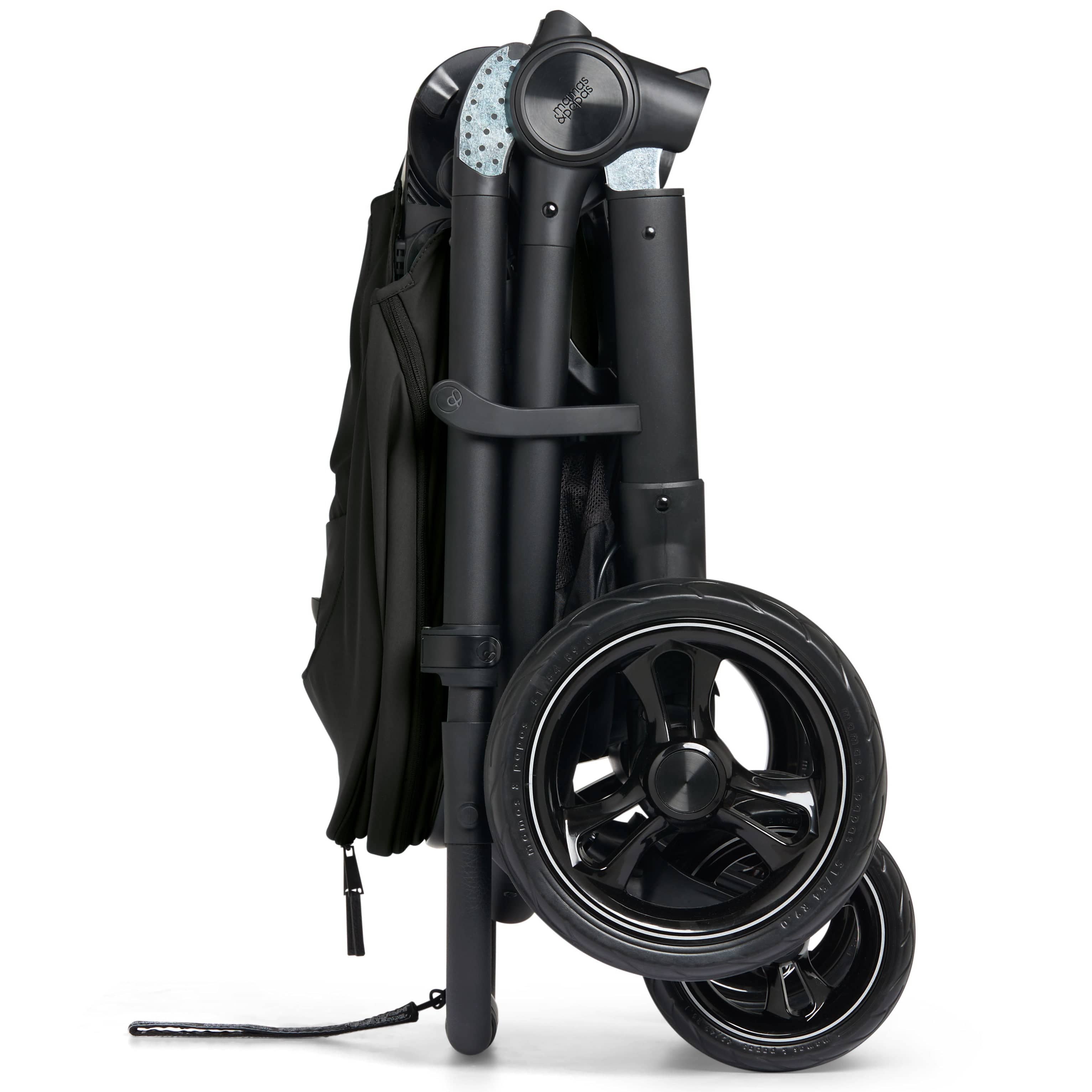 Mamas & Papas Ocarro 8-Piece Cybex Bundle in Jet Travel Systems