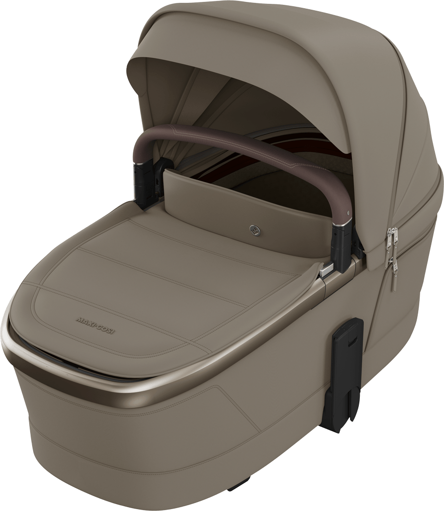 Maxi-Cosi Fame 8 Piece Premium Bundle in Oak Truffle Travel Systems KF10000162 8712930187905