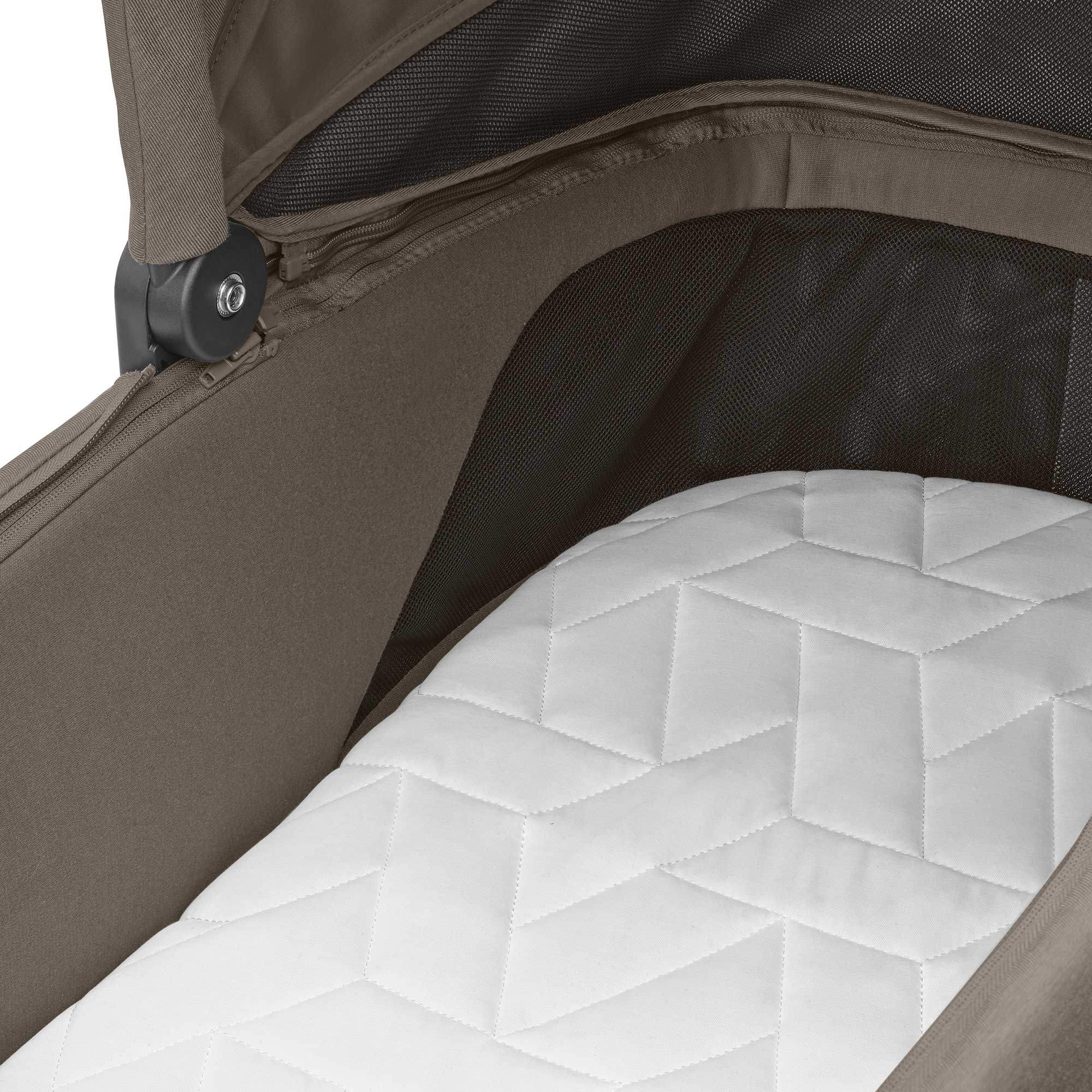 Maxi-Cosi Oxford+ 9 Piece Premium 360 Pro 2 Bundle in Twillic Truffle Travel Systems KF10000121 3220660010356