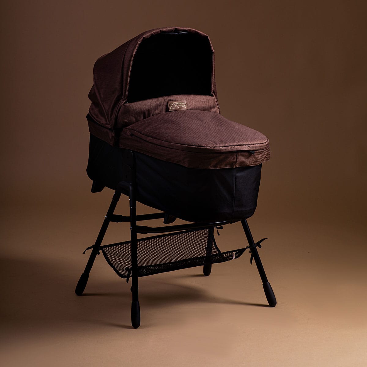 Mountain Buggy Carrycot Plus For Urban Jungle in Caviar Chassis & Carrycots mb-ccpuv4caviar 9420015782059