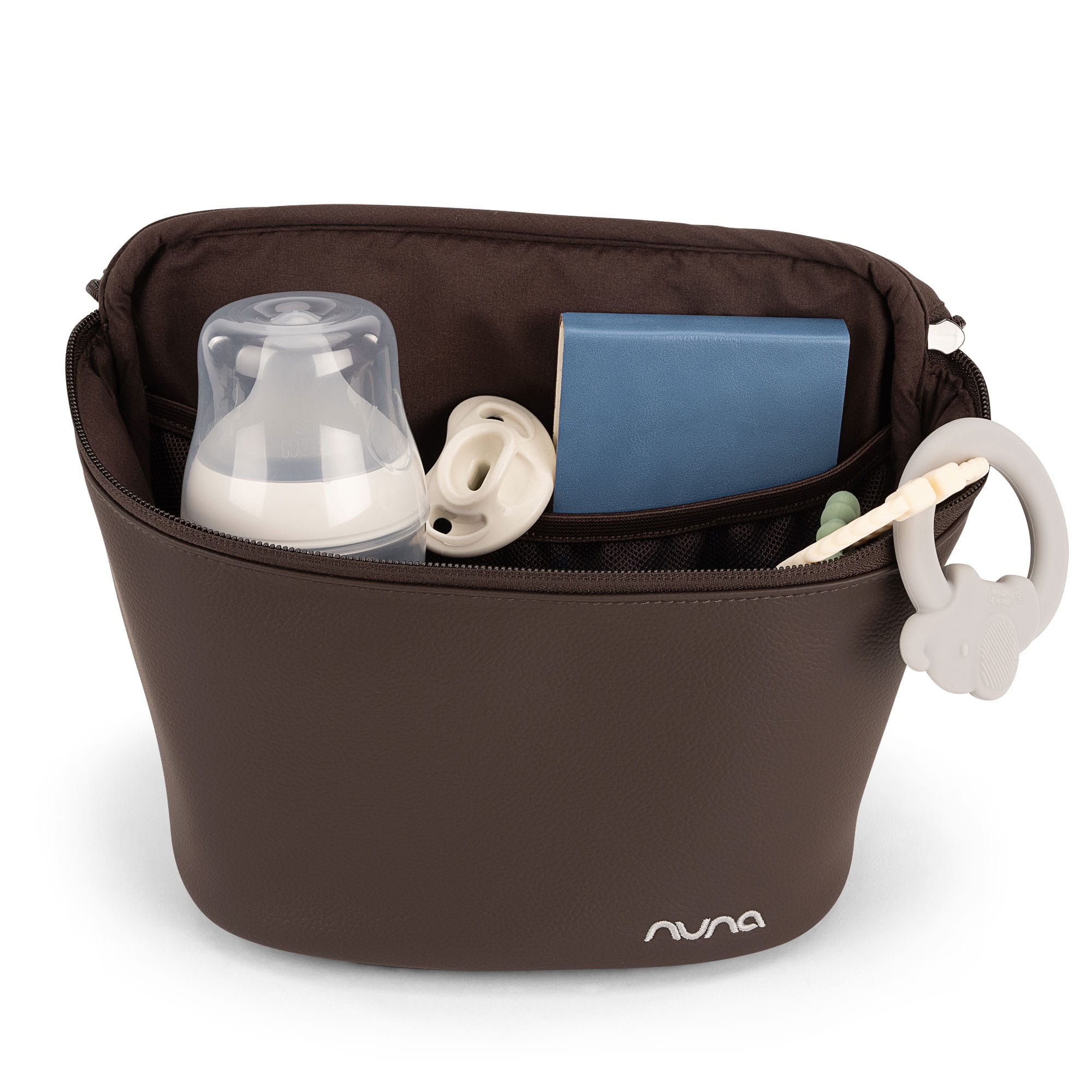 Nuna Essentials Bag in Cocoa Changing Bags DP20700CCA 8721094508532