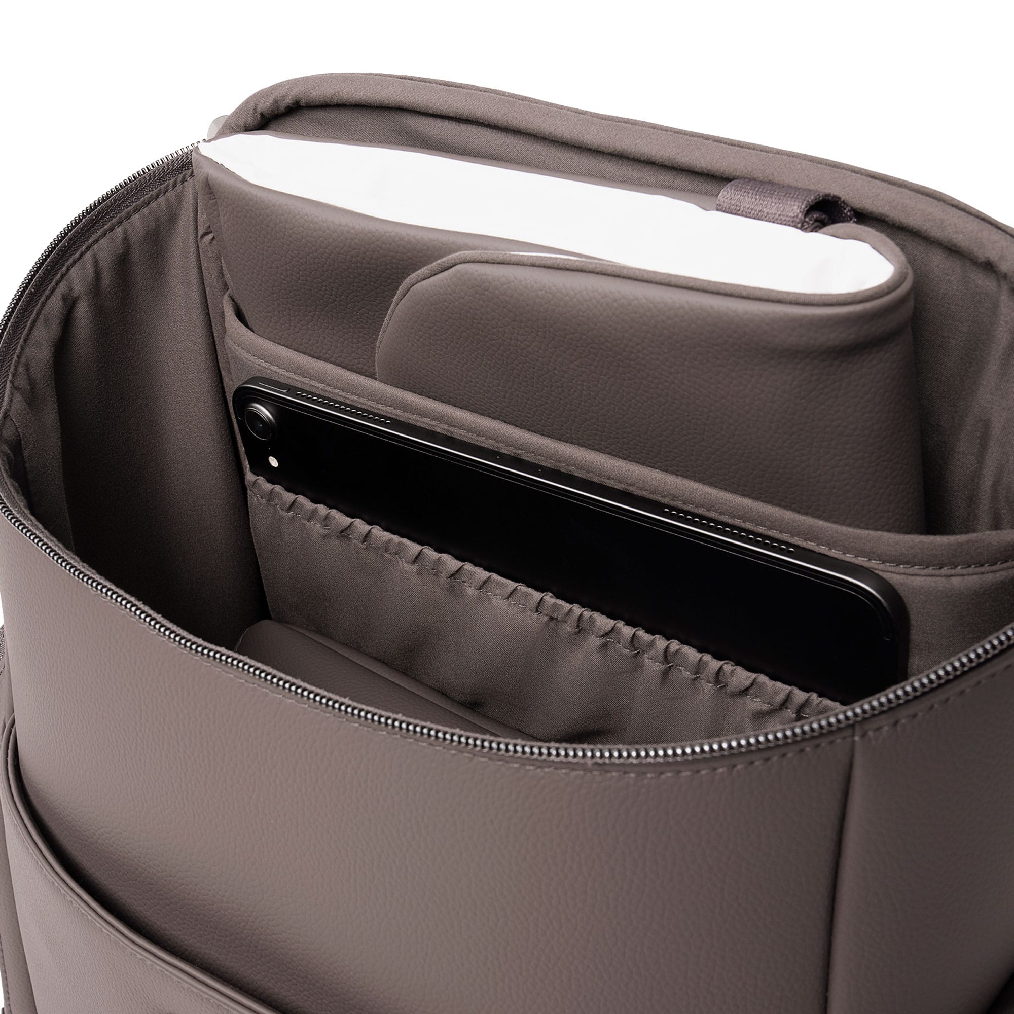 Nuna Essentials Bag in Thunder Changing Bags DP20700TND 8721094508518