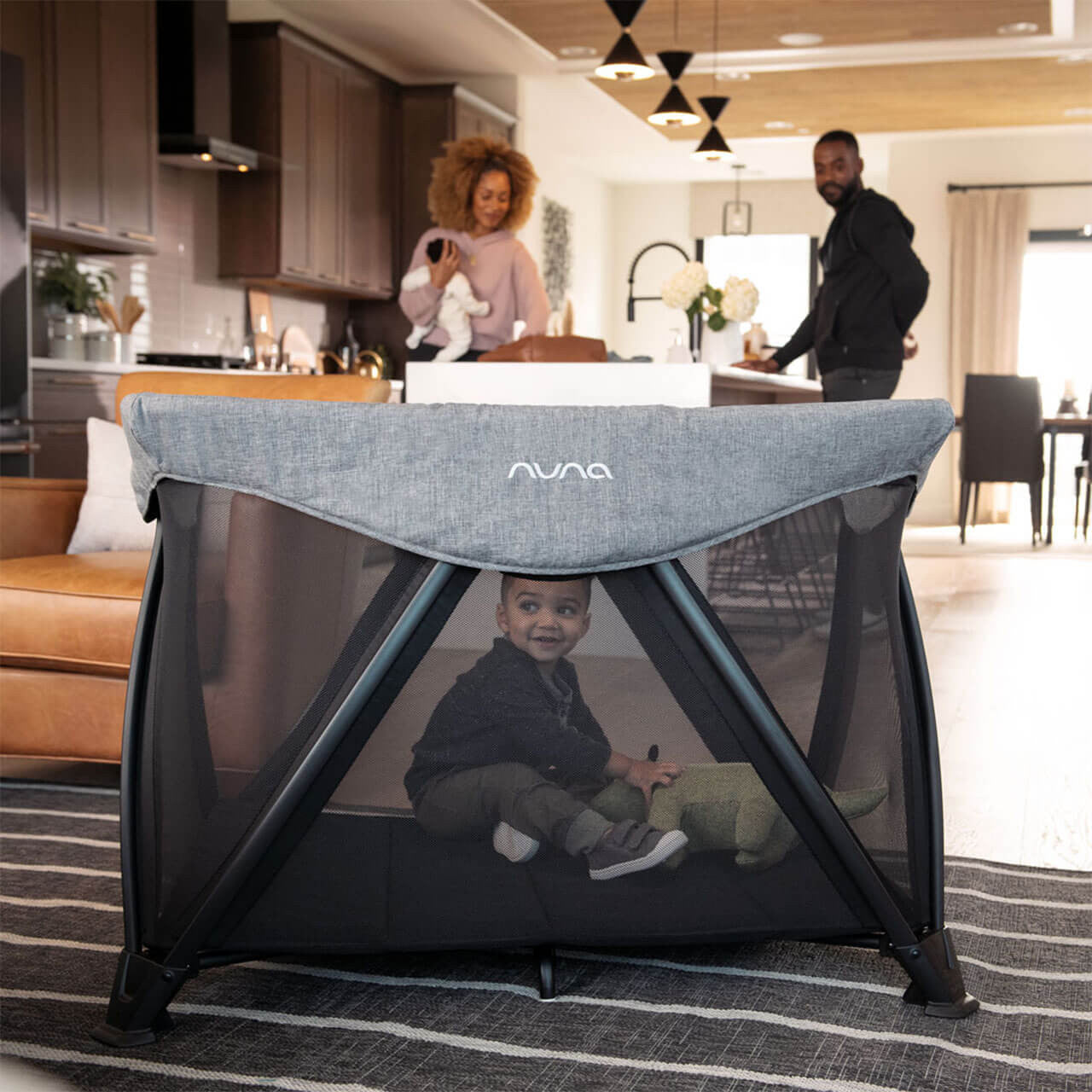 Nuna SENA Aire Travel Cot in Caviar