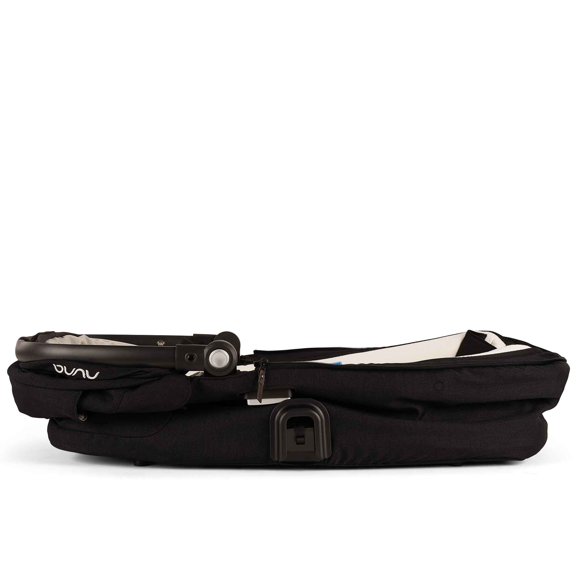 Nuna DEMI Next & PIPA Urbn Travel System in Caviar Travel Systems Z2BNDEMI1002UK 5056080617558