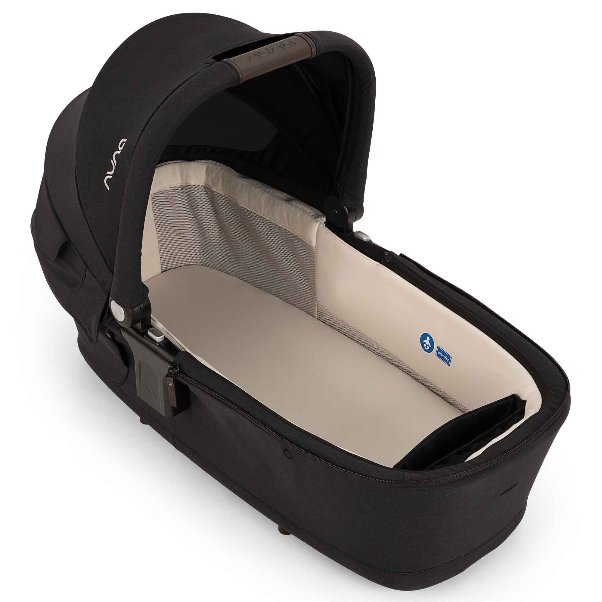 Nuna IXXA Next + PIPA Urbn Bundle in Caviar Travel Systems Z2BJIXXA1002UK 5056080617619