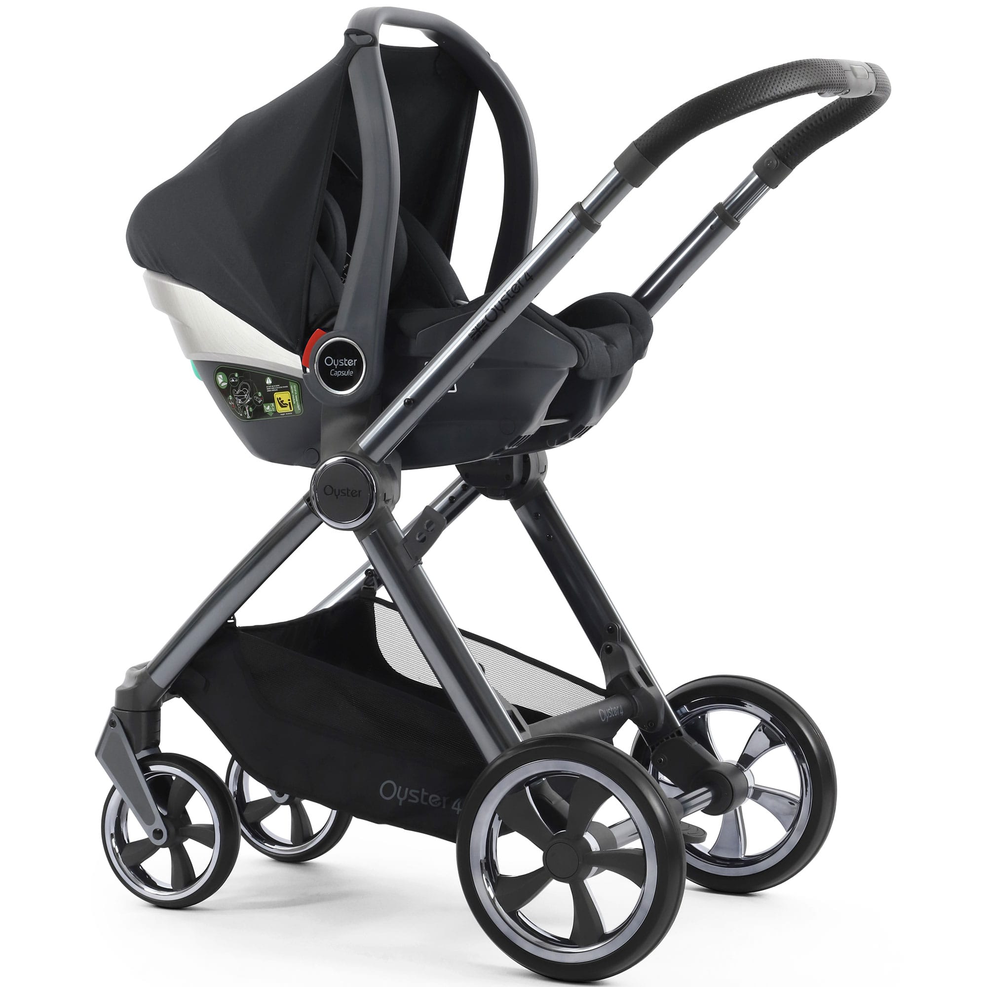 Oyster 4 Essential Bundle in Carbonite Travel Systems