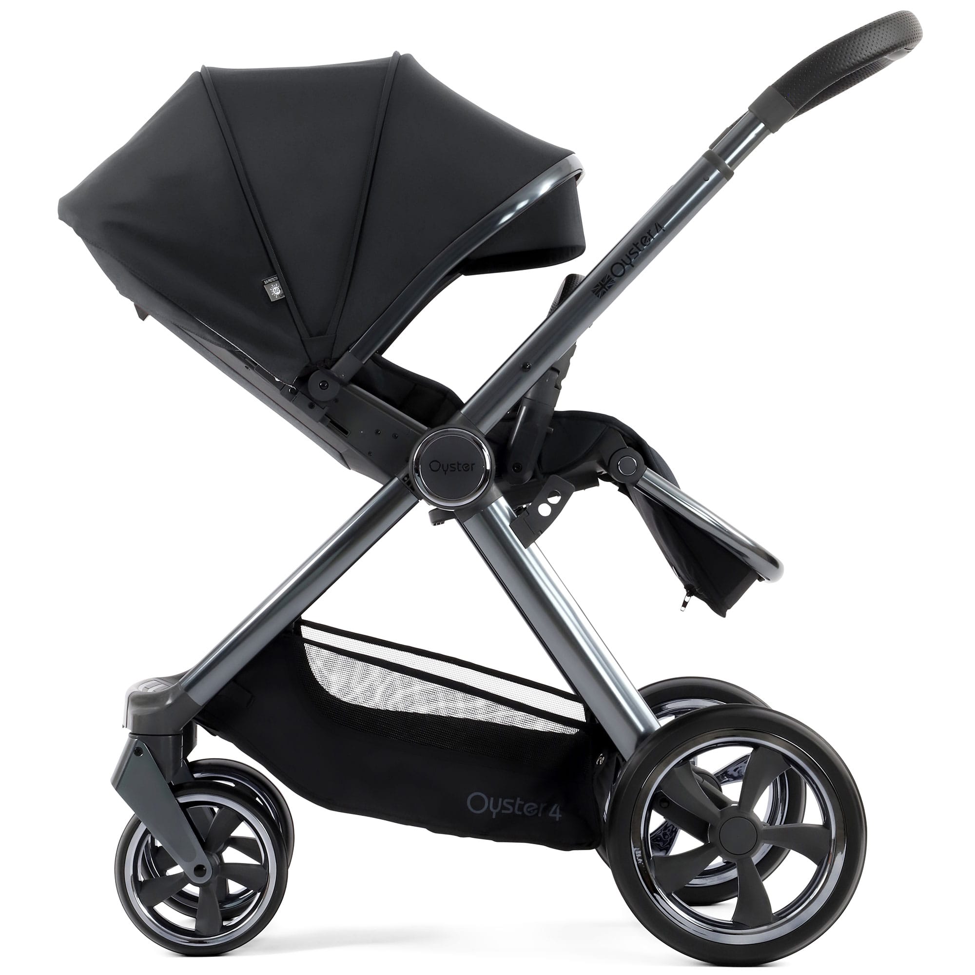 Oyster 4 Essential Bundle in Carbonite Travel Systems