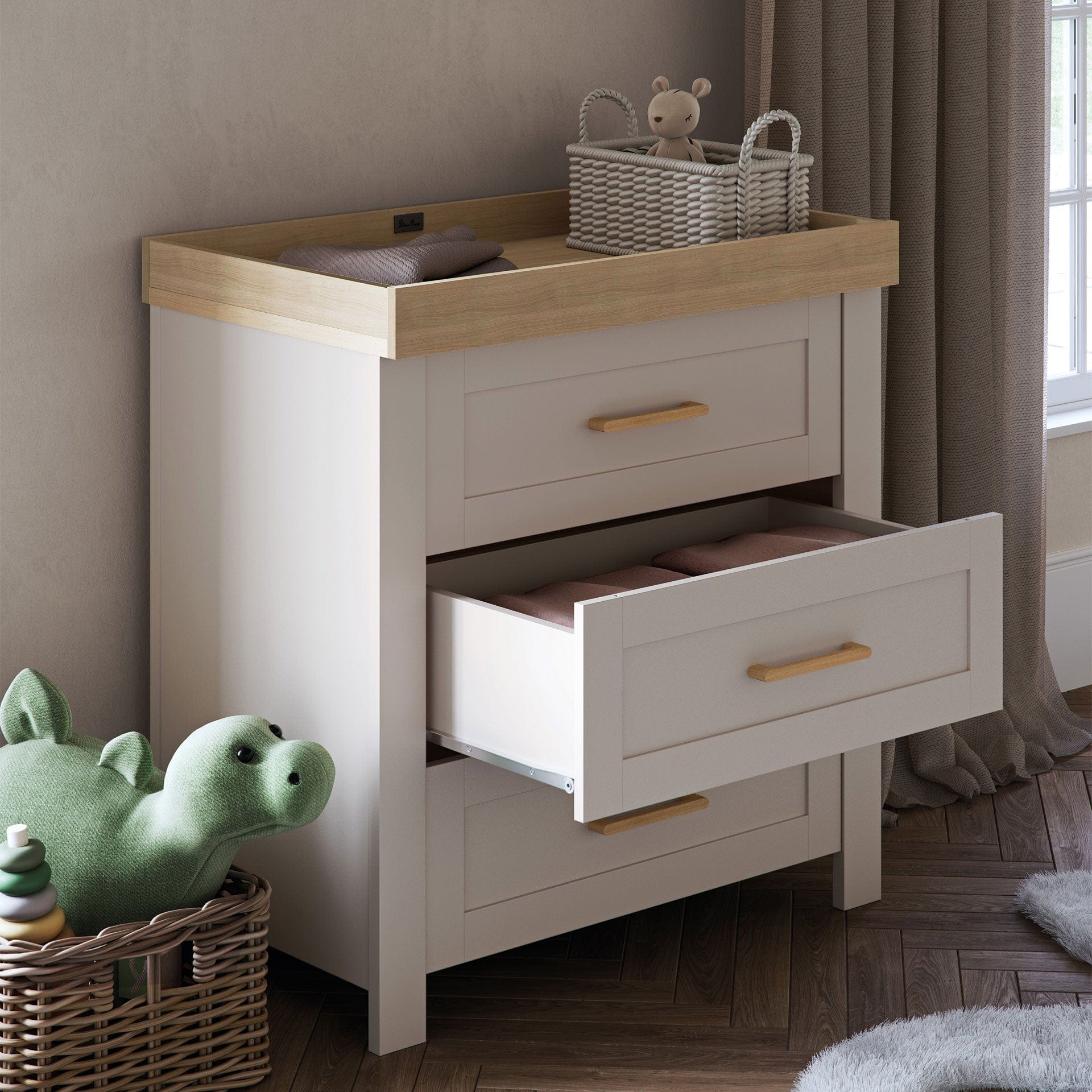 Silver Cross Seville 3 Piece Room Set in Cashmere Oak Silver Cross Roomsets