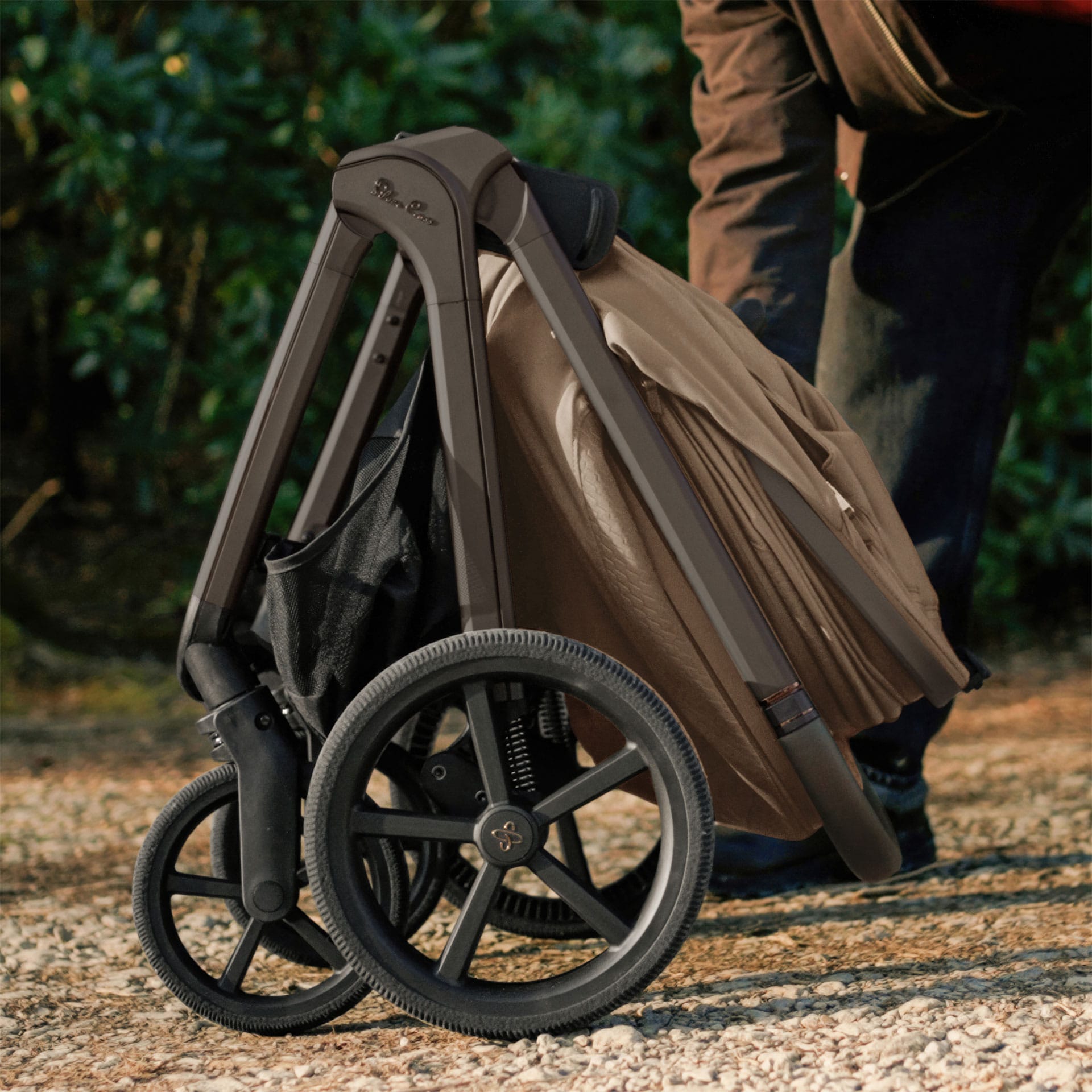 Silver Cross Cove 2 Ultimate 360 Infant Carrier Bundle in Maple Travel Systems