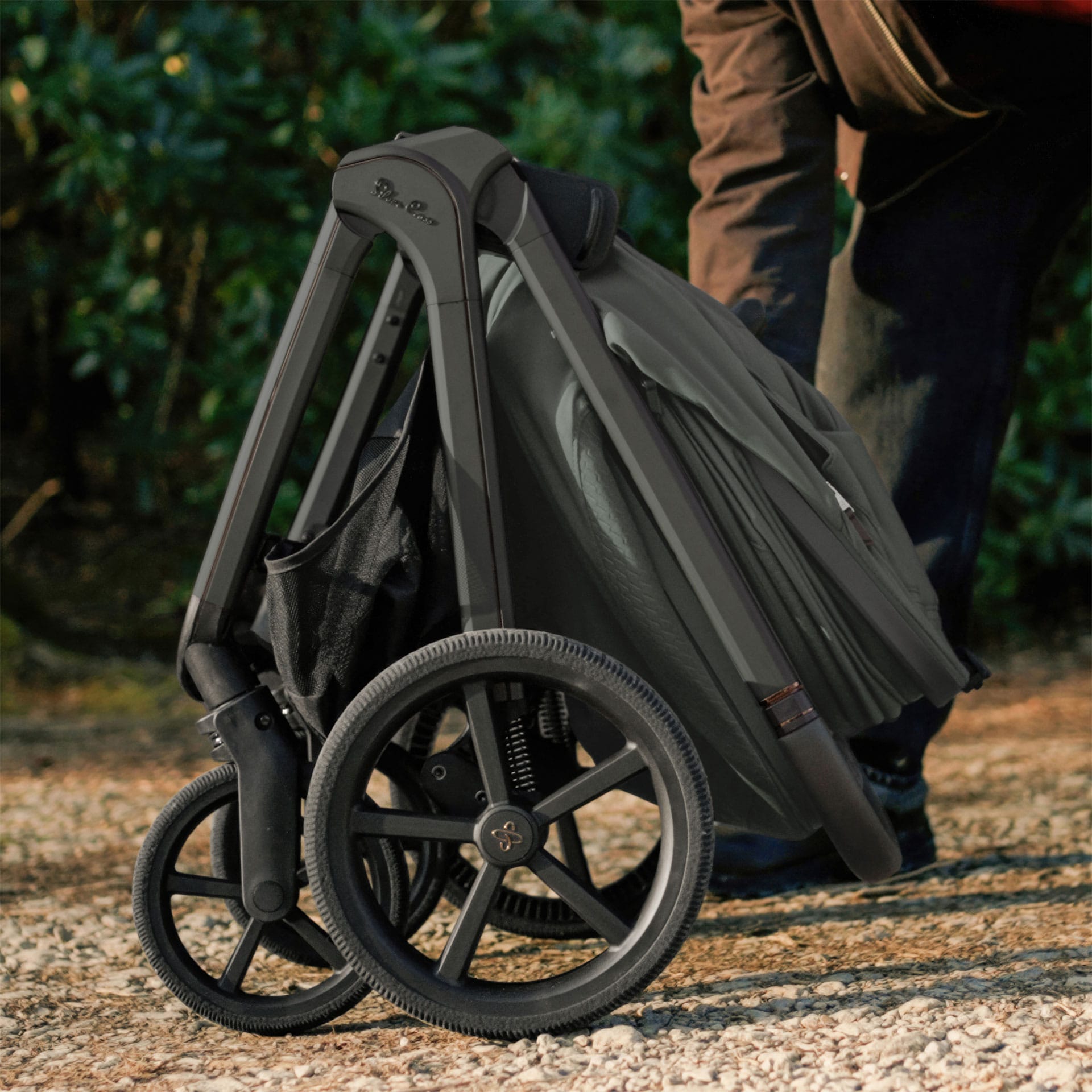Silver Cross Cove 2 Ultimate 360 Infant Carrier Bundle in Pewter Travel Systems