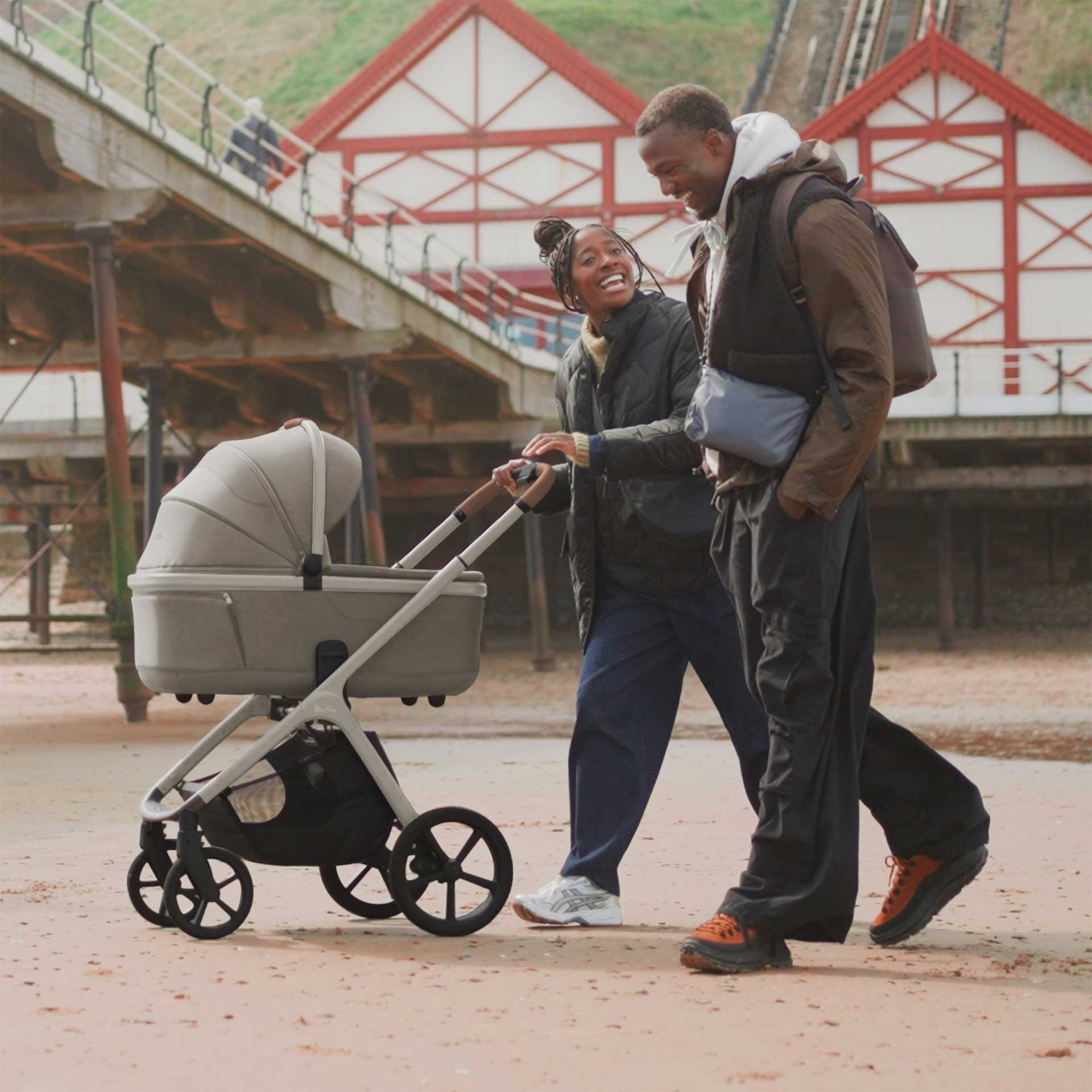 Silver Cross Cove Ultimate Maxi-Cosi Travel System in Champagne Travel Systems
