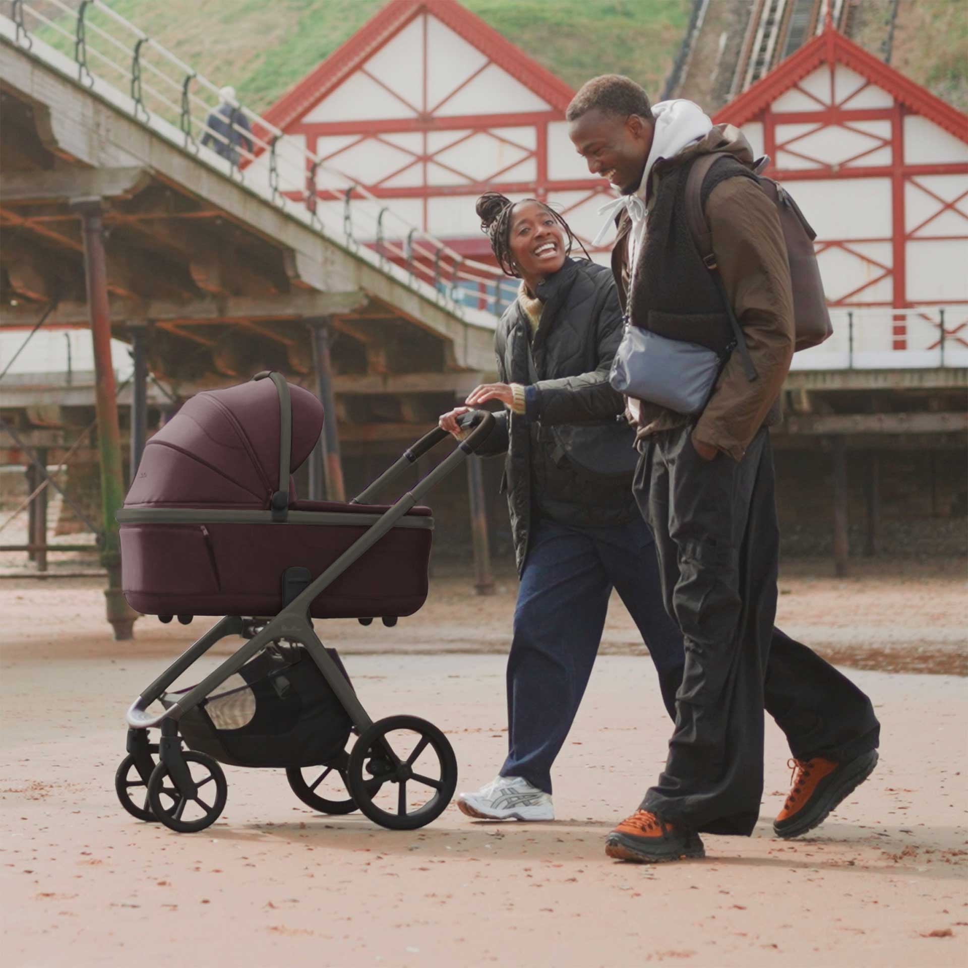 Silver Cross Cove Ultimate Maxi-Cosi Travel System in Damson Travel Systems