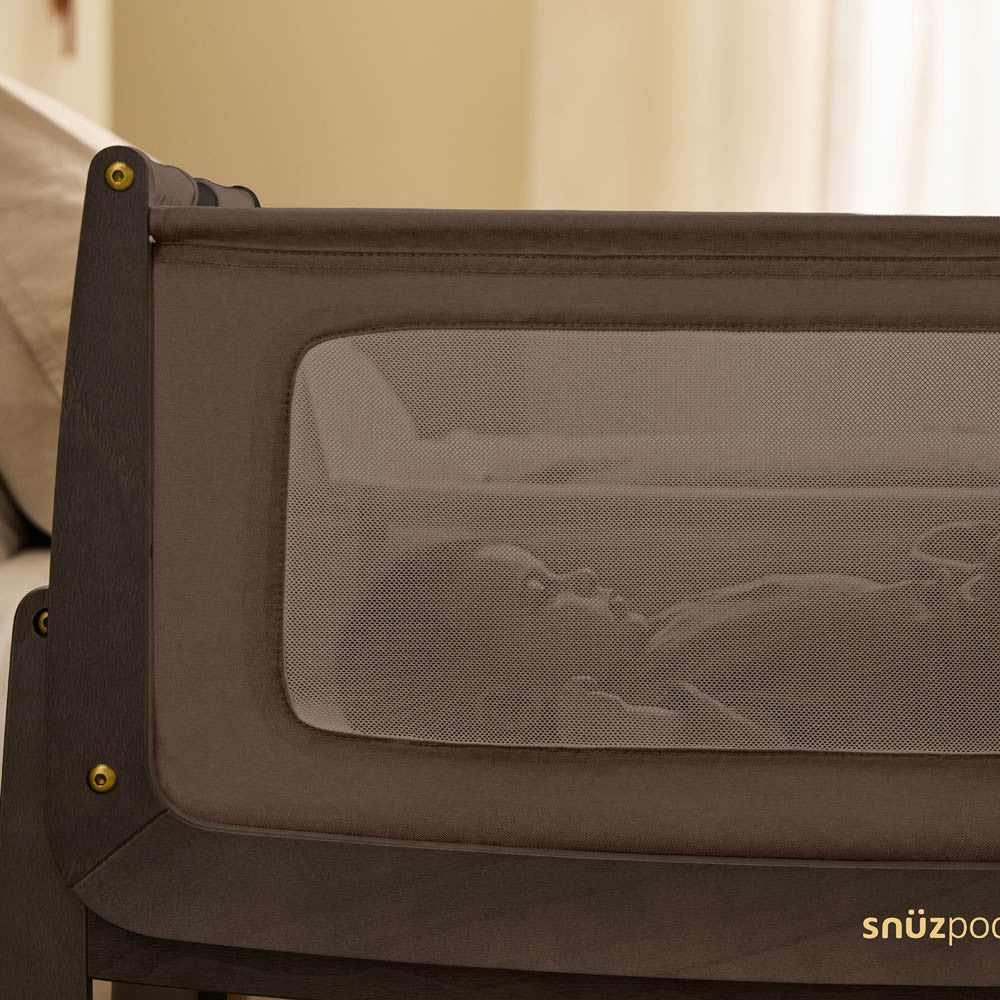 SnuzPod 5 Bedside Crib in Chocolate