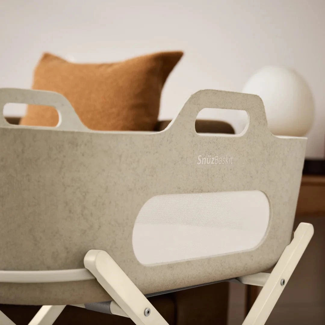 SnüzPod Baskit with Cashmere Stand in Barley Moses Baskets & Stands FSB001DF 5061061510384