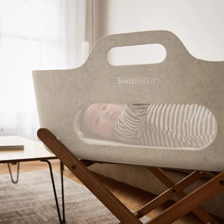 SnüzPod Baskit with Walnut Stand in Barley Moses Baskets & Stands FSB001DD 5060730247132