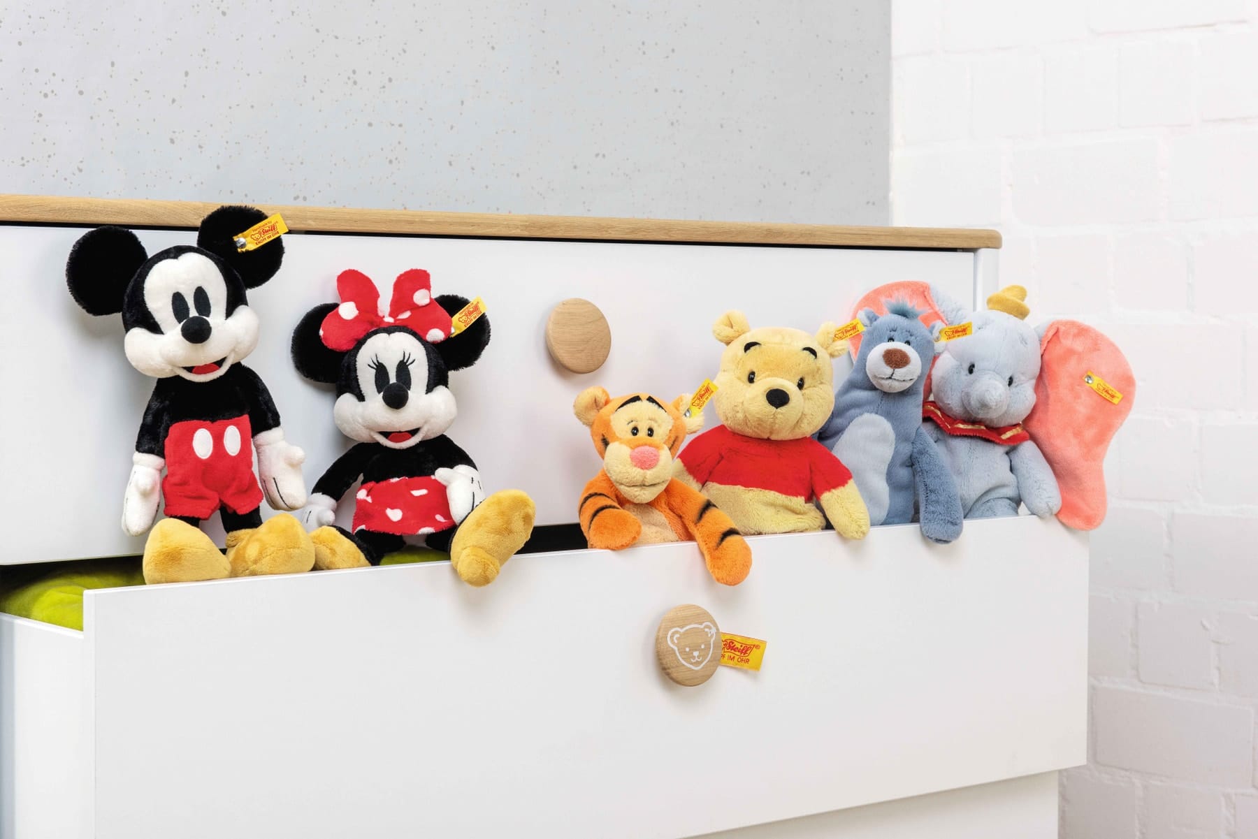 Steiff Disney Originals Mickey Mouse 31cm Soft Animals 024498 4001505024498